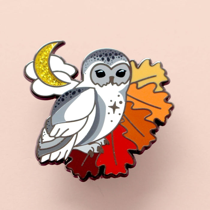 Autumn Owl Enamel Pin - Cute Fall Leaf Design Brooch for Jackets, Bags & Accessories | Seasonal Autumn Collection