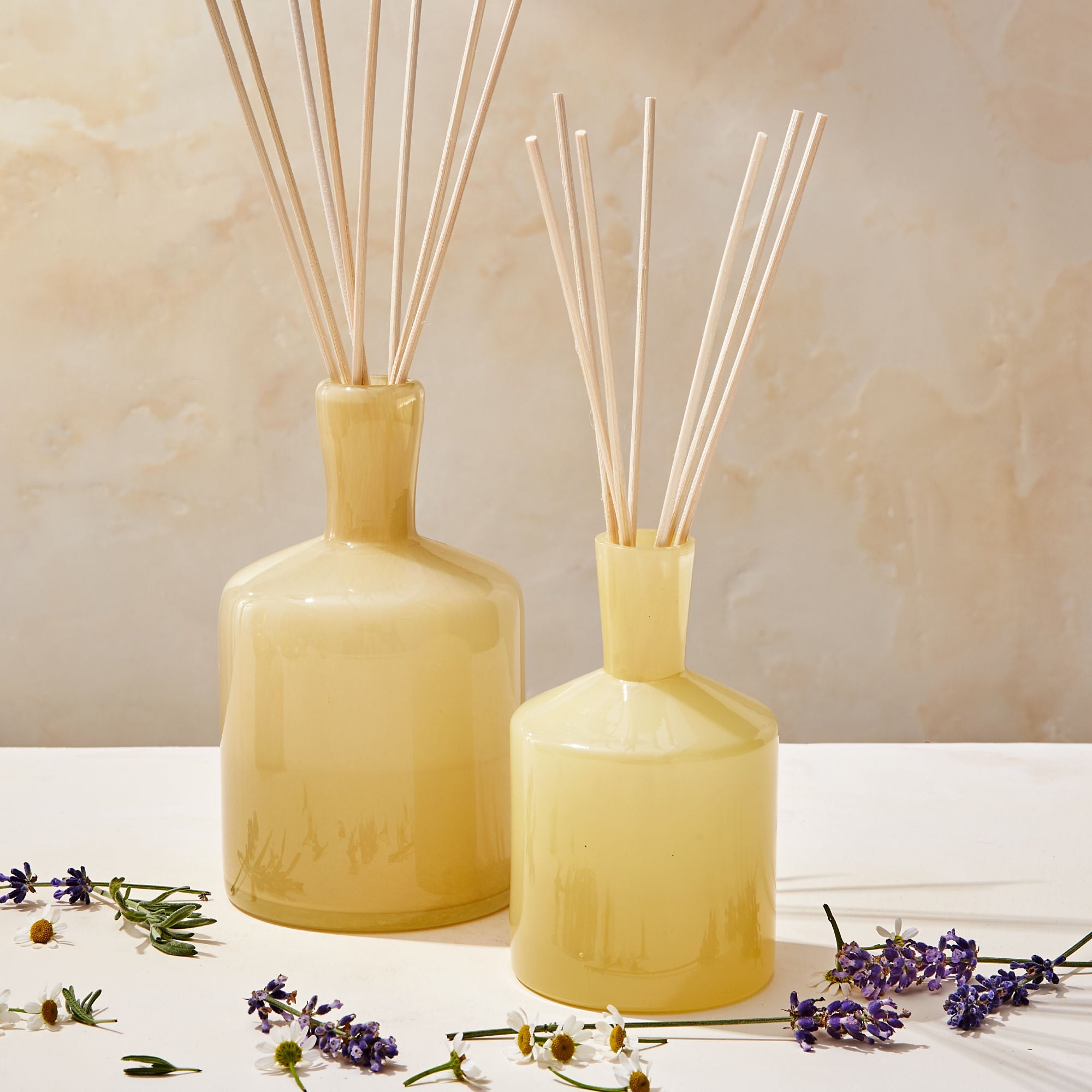 Premium Chamomile Lavender Essential Oil Reed Diffuser Set - 100% Natural Aromatherapy for Home, Office, Bedroom & Bathroom Relaxation