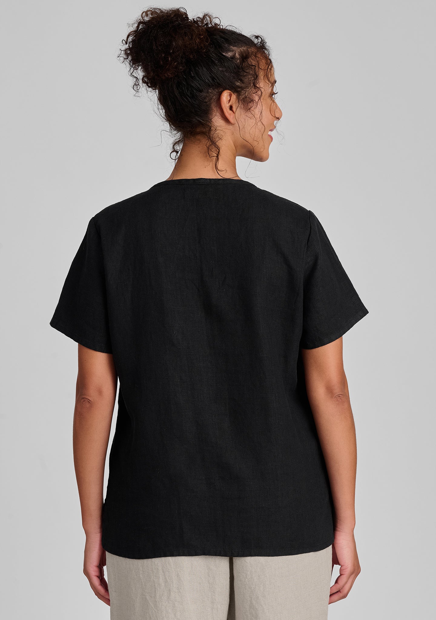 Premium Linen T-Shirt for Men & Women - Soft, Breathable & Comfortable Basic Tee - Perfect for Casual Wear, Summer Outfits & Layering