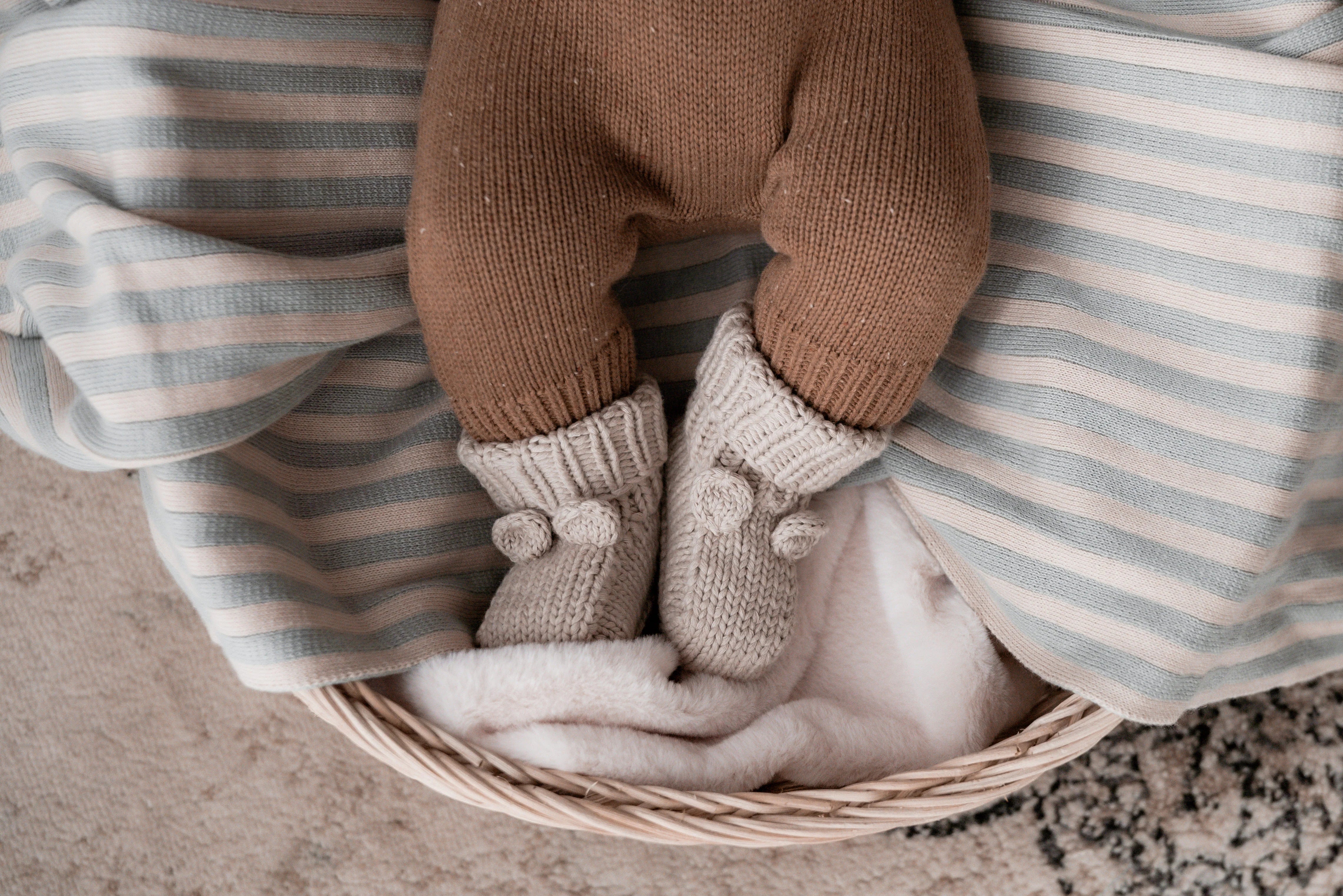 Pop Ya Tot Organic Cotton Baby Blanket - Soft & Hypoallergenic for Newborns & Toddlers - Perfect for Nursery, Swaddling & Stroller Use - Baby Blue Carnival Design