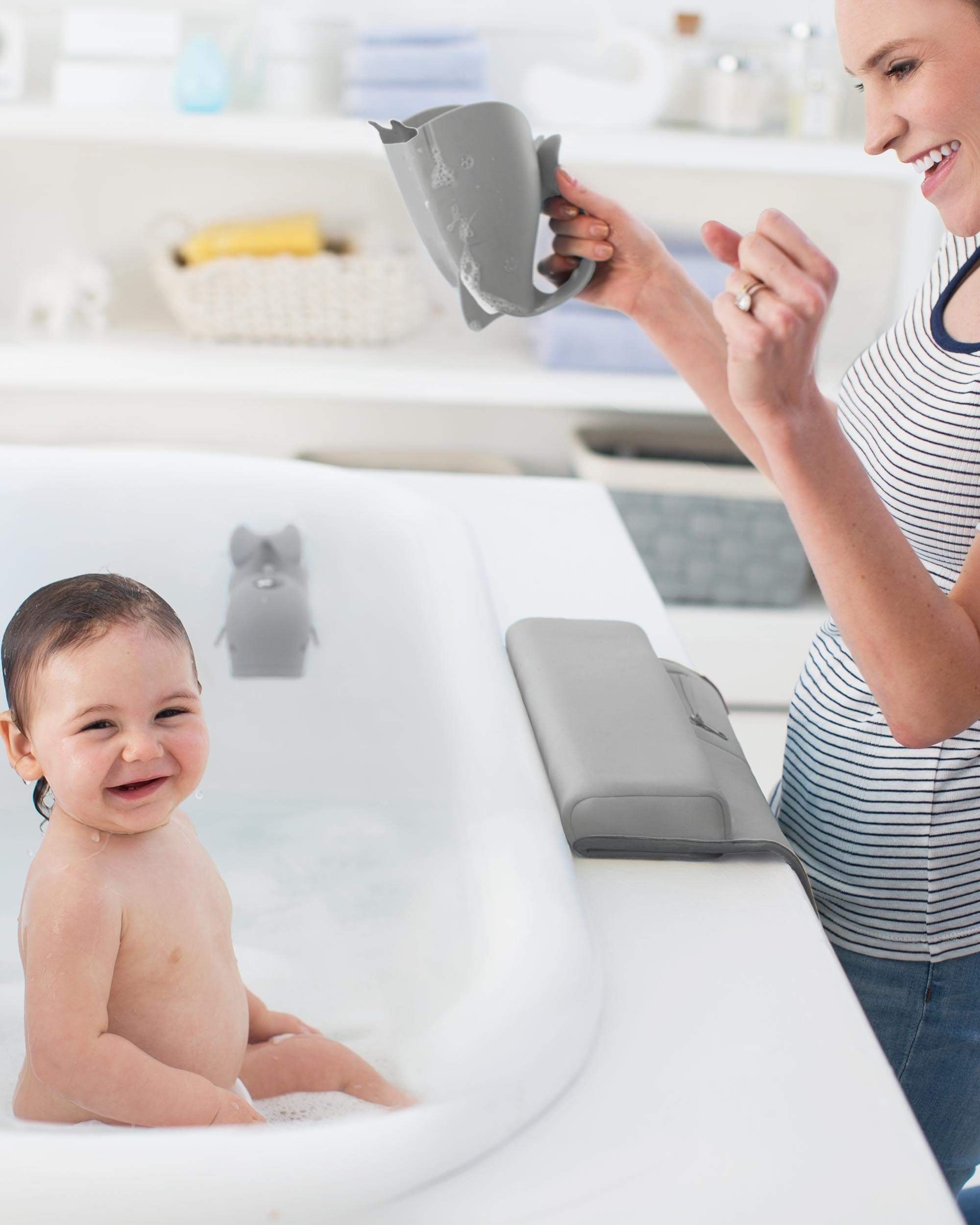Skip Hop Moby Bathtime Essentials - Baby Bath Toy Set with Water Scoop & Spout Cover - Fun & Safe Bath Time for Toddlers & Infants - Perfect for Splash Play & Learning in Tub