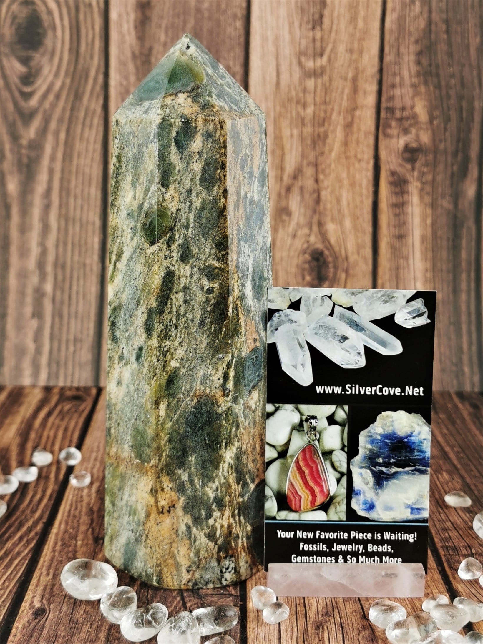 17cm Emerald & Ruby Crystal Tower - Elegant Home Decor for Living Room, Office & Feng Shui Display