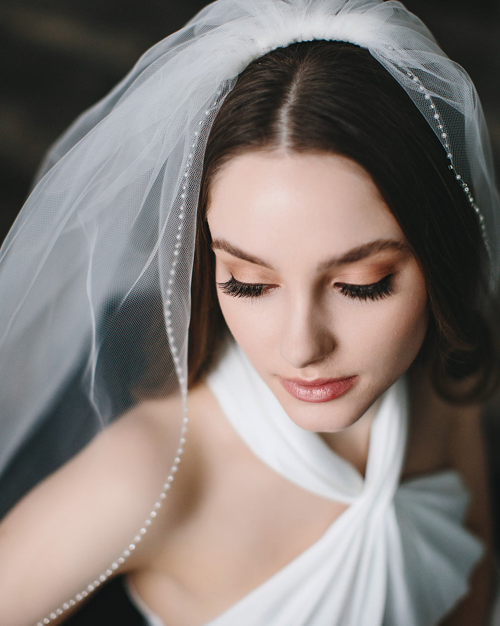 Elegant Pearl Edge Wedding Veil - Handmade Bridal Accessory for Church Ceremony, Photo Shoot & Romantic Walks