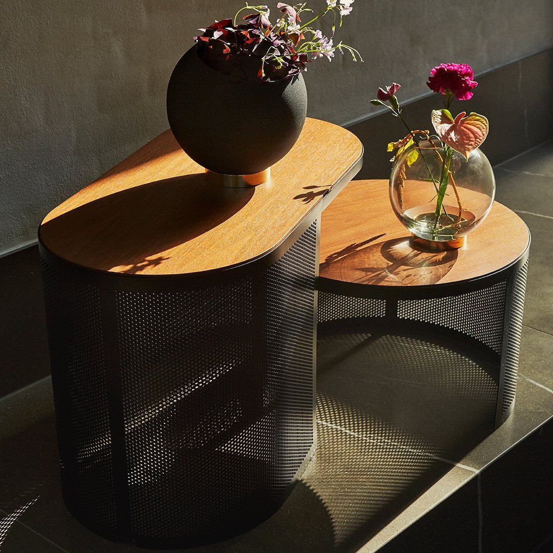 Globe Flower Pot - Decorative Ceramic Planter for Indoor & Outdoor Plants - Perfect for Home, Office, and Garden Decor
