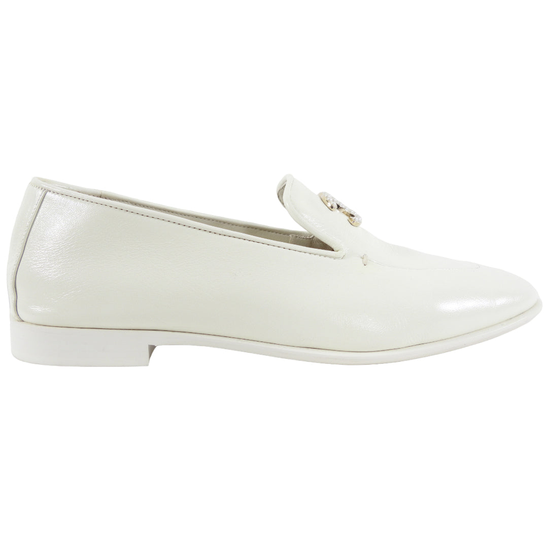 Chanel Ivory Leather Pearl CC Loafers Women's Size 37 / 36.5 - Classic Luxury Flats for Office, Party & Everyday Wear