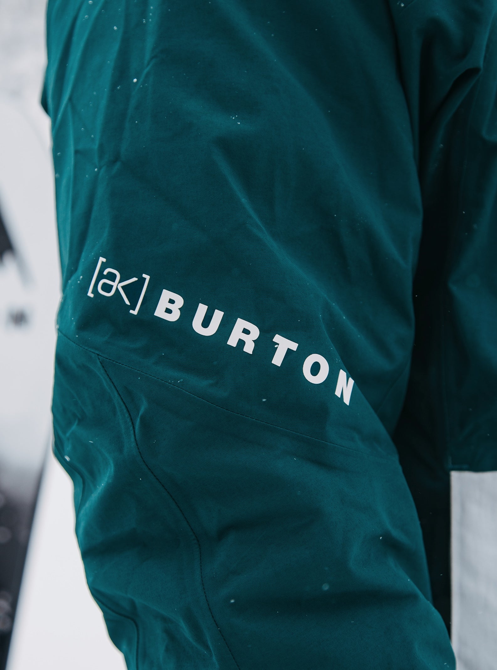 Burton AK GORE-TEX Velocity Anorak Jacket 2025 - Waterproof & Breathable Snowboard Outerwear for Men & Women | Perfect for Skiing, Snowboarding & Winter Adventures