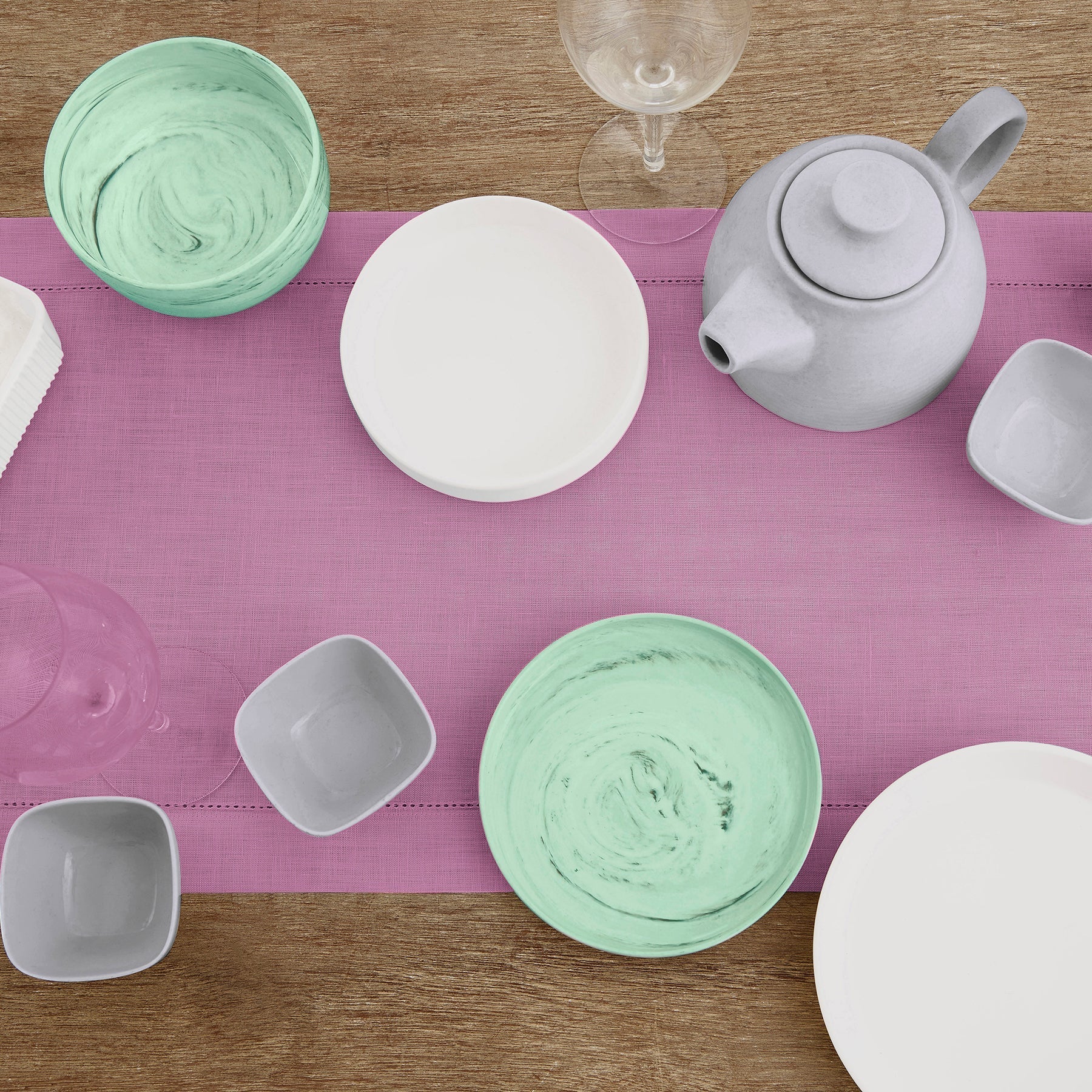 Elegant Classic Hemstitch Table Runner - Premium Linen Dining Table Decor for Weddings, Holidays & Home Decor