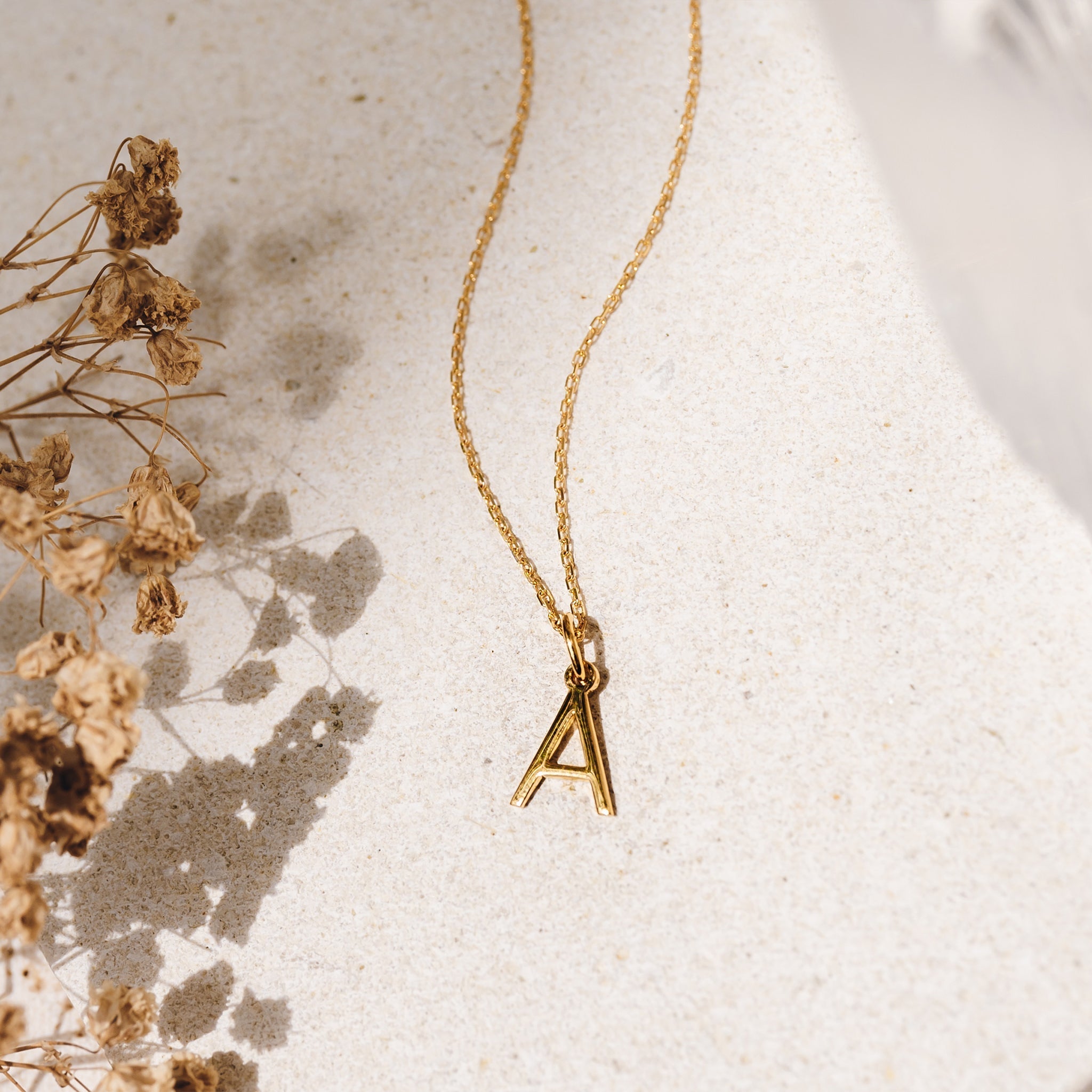 Personalized Gold Initial Necklace for Women - Custom O Letter Pendant Necklace - Elegant Layering Jewelry for Everyday Wear, Gifts & Special Occasions