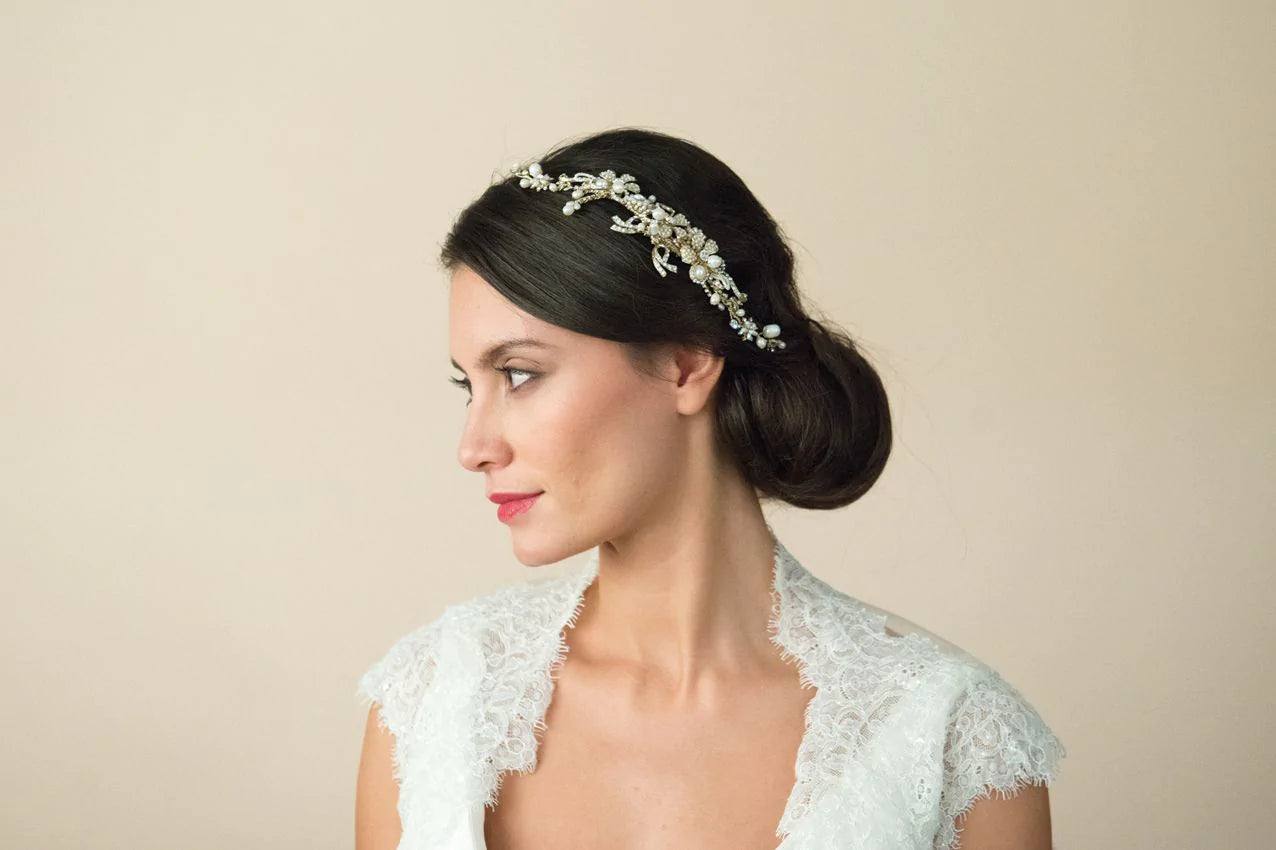 Elegant Gold Bridal Hair Comb with Swarovski Crystals & Freshwater Pearls - Vintage Crescent Moon Wedding Hair Accessory for Brides, Bridesmaids, and Special Occasions