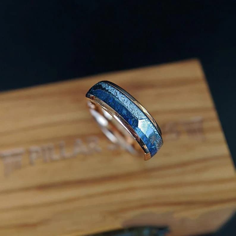 18K Rose Gold Tungsten Lapis Lazuli Ring Set for Women & Men - Thin Wedding Band with Meteorite Inlay, 6mm/8mm Sizes - Unique Anniversary Gift for Couples (Arrow & Lapis Design) - Perfect for Weddings, Engagements & Romantic Occasions