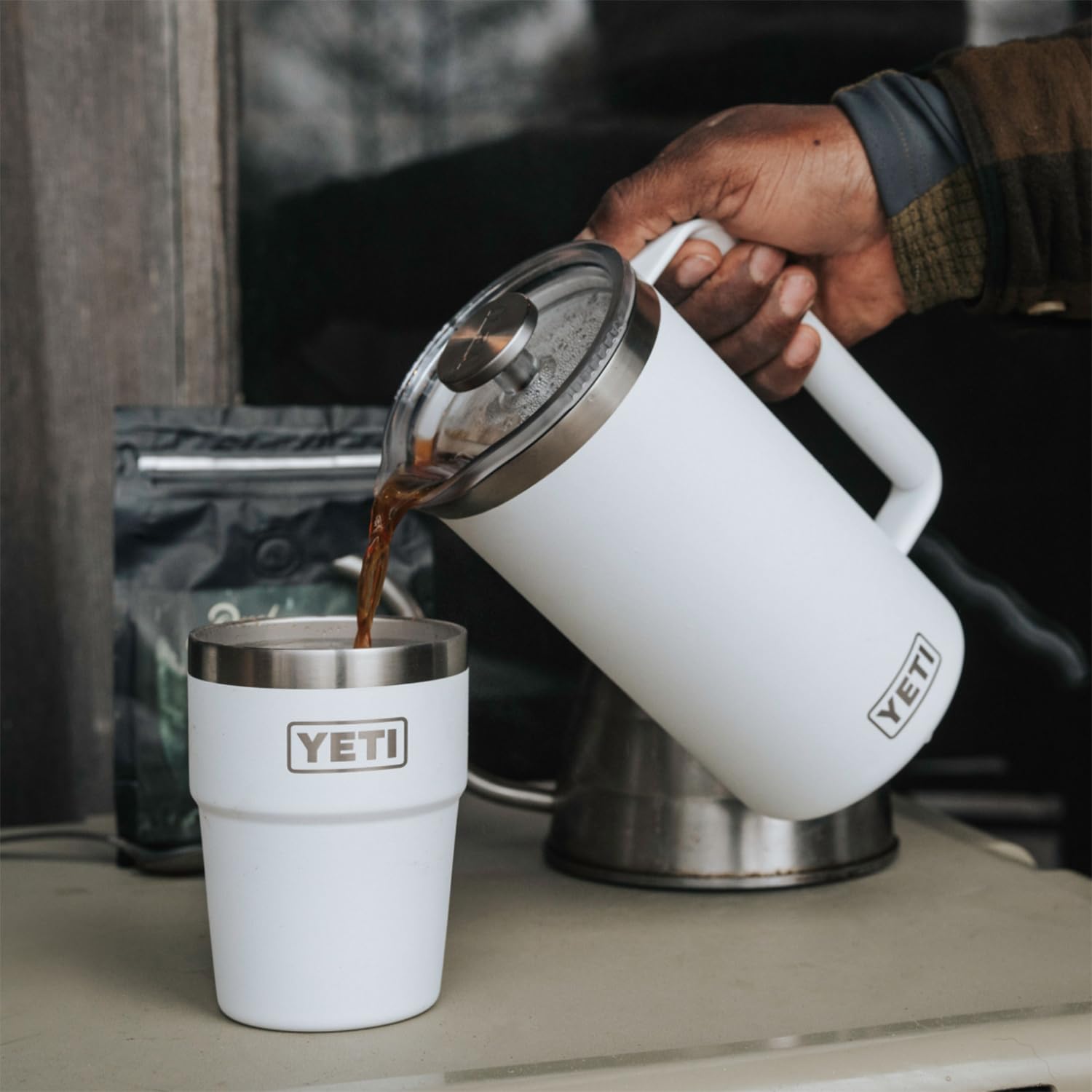 YETI Rambler French Press Coffee Maker with GroundsControl Filter - Insulated Stainless Steel Coffee Press for Camping, Travel & Home Brewing