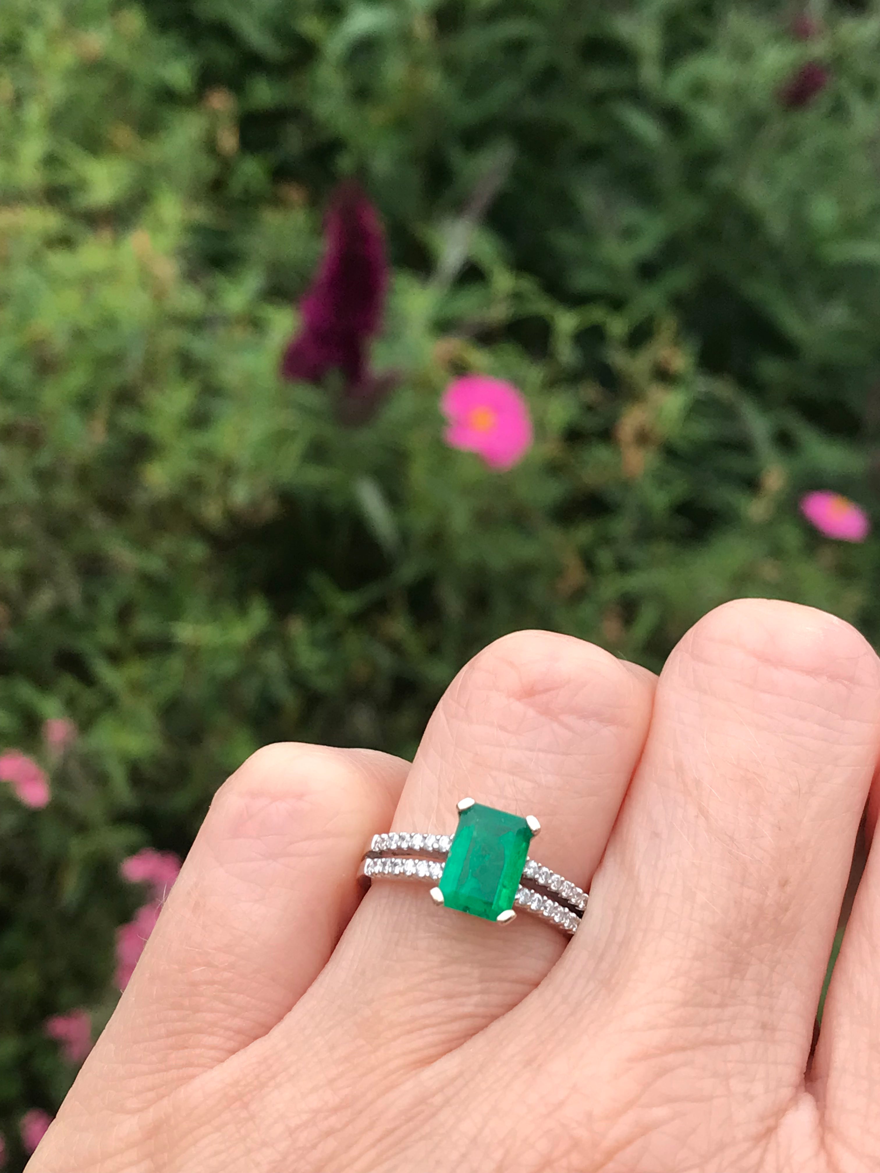 18K White Gold Emerald and Diamond Ring with Split Shoulders - Elegant Engagement, Wedding, or Anniversary Jewelry for Women