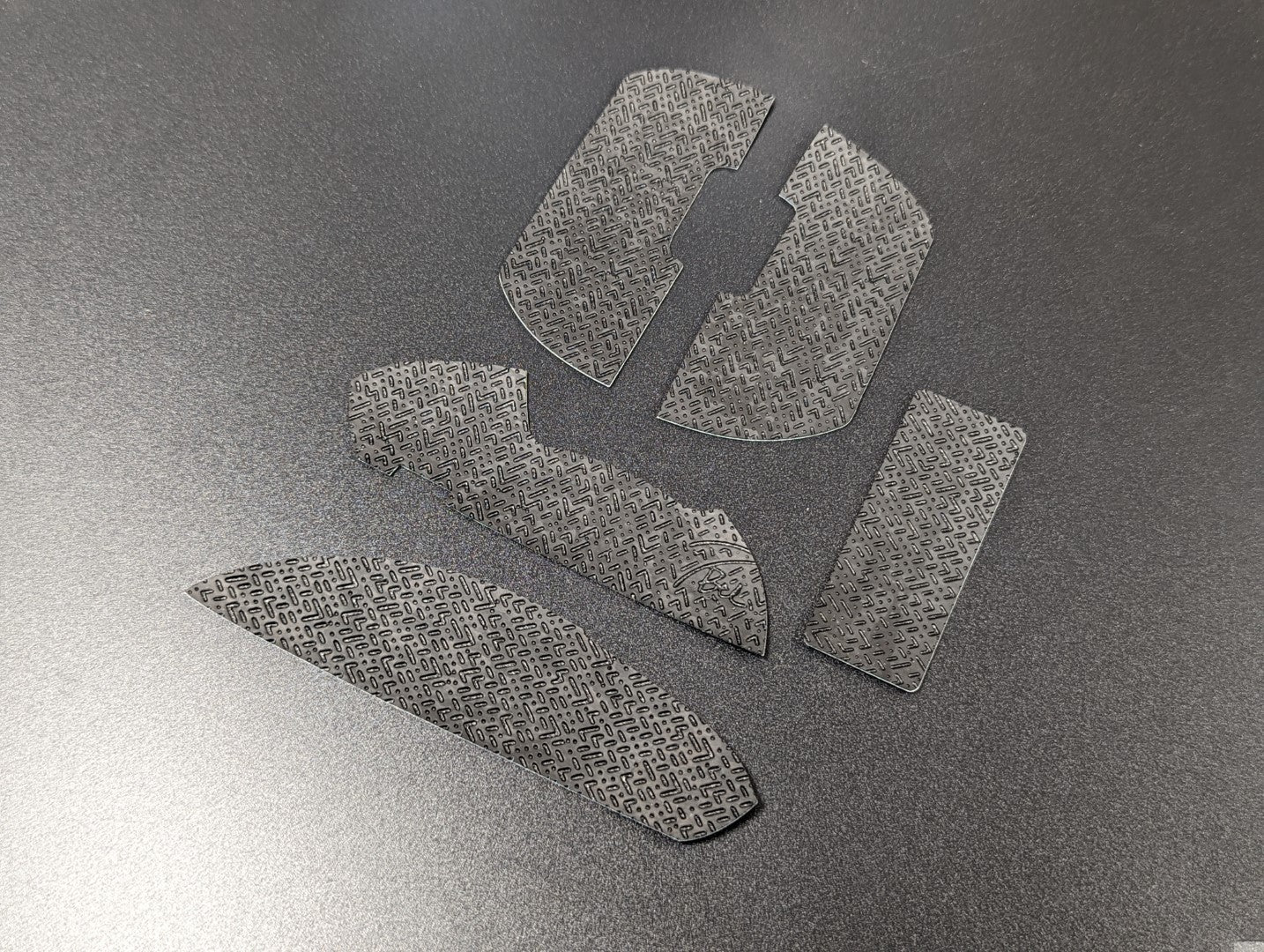 BT.L Ergonomic Mouse Grip for Lamzu Thorn - Non-Slip Gaming Grip Tape for Enhanced Control in FPS, MOBA & Esports Competitions