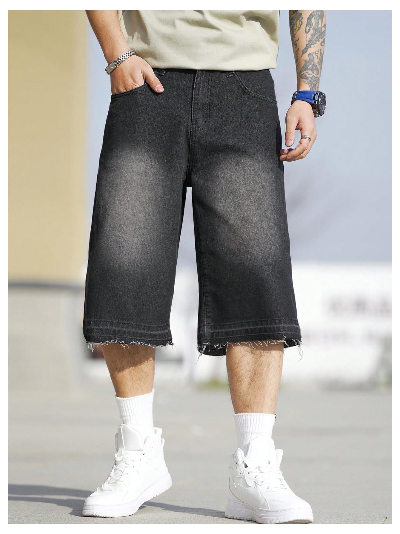 Verdusa Men's Baggy Denim Shorts - Raw Trim Casual Loose Fit Bermuda Jean Shorts for Summer Outdoor Activities and Streetwear Fashion