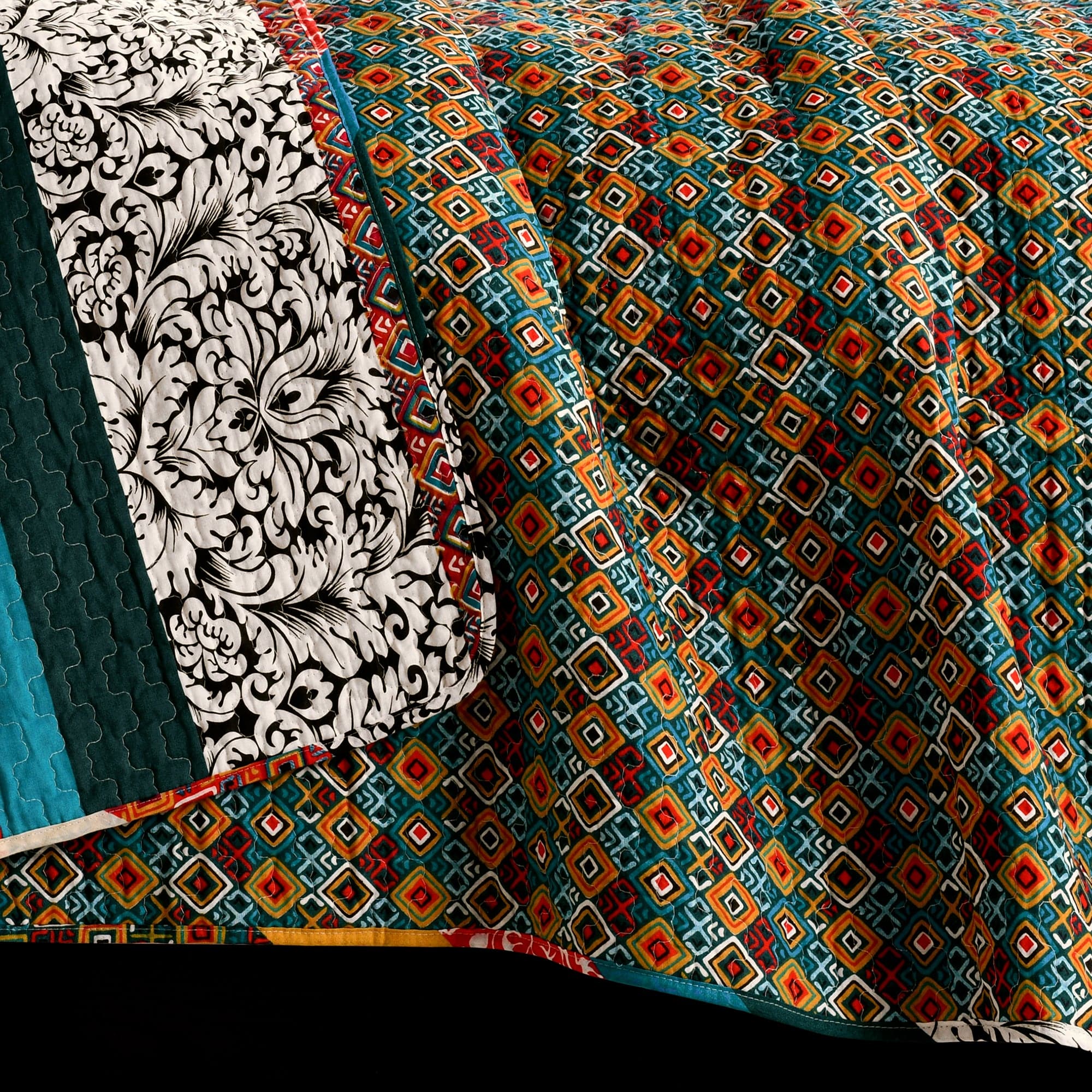 Boho Stripe 3-Piece Quilt Set - Queen Size, Soft Cotton Bedding for Bohemian Style Bedroom Decor | Perfect for Guest Rooms, Master Bedrooms & Cozy Home Styling