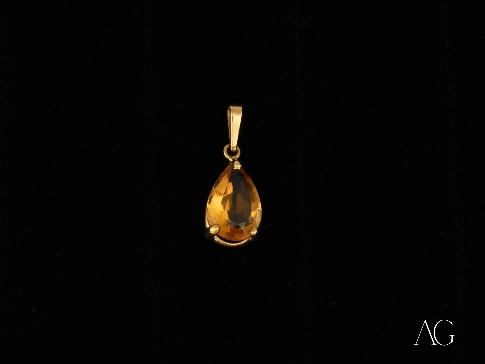 Golden Glow Pendant Necklace - Elegant 18K Gold Plated Jewelry for Women | Perfect for Parties, Weddings & Everyday Wear