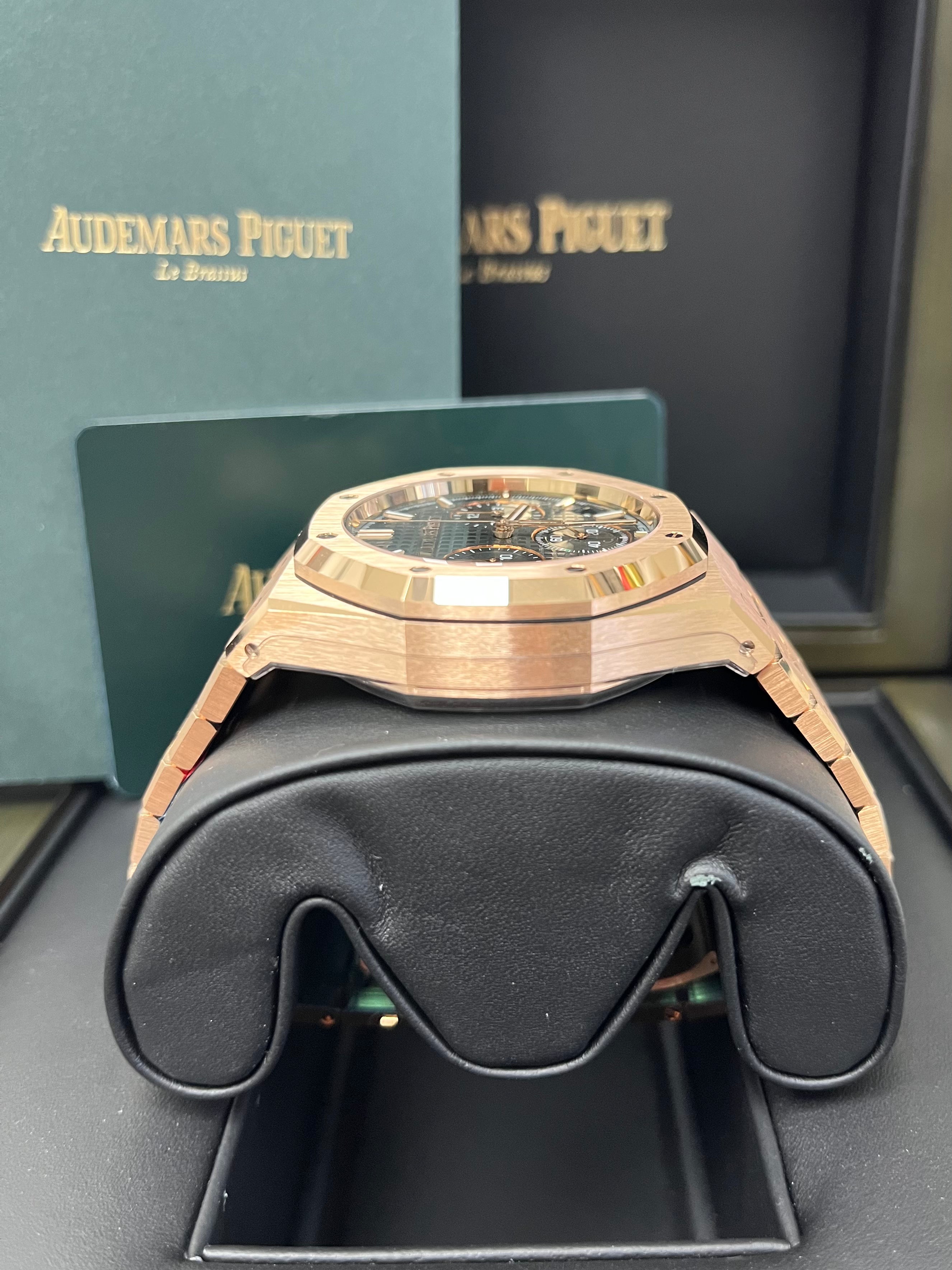 Audemars Piguet Royal Oak Chronograph 41mm Rose Gold Watch with Green Dial - Ref 26240OR.OO.1320OR.08 - Luxury Men's Chronograph for Business, Events & Special Occasions