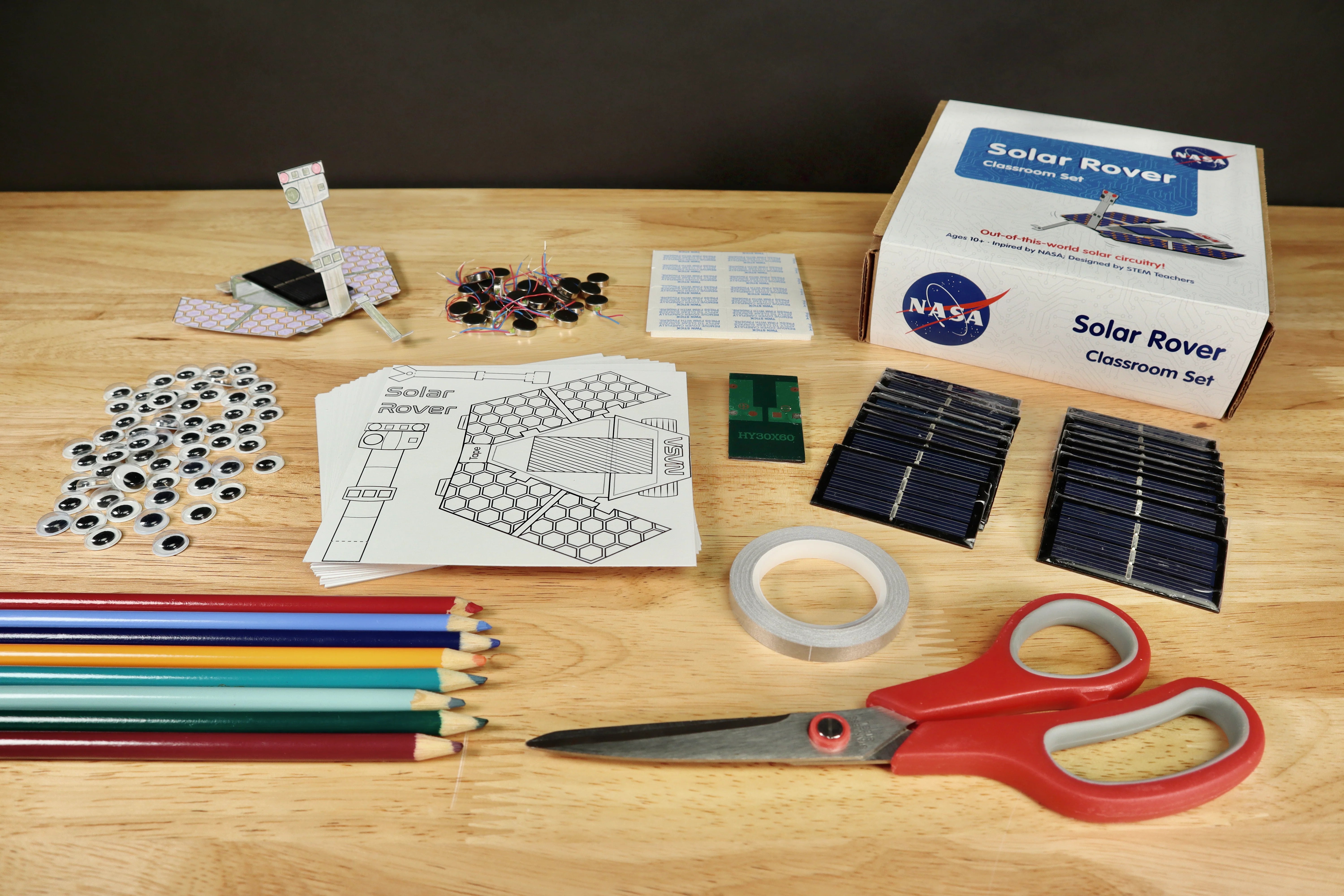 Solar Powered Mars Rover Toy for Kids - STEM Educational Space Exploration Gift - Perfect for Science Learning & Outdoor Play