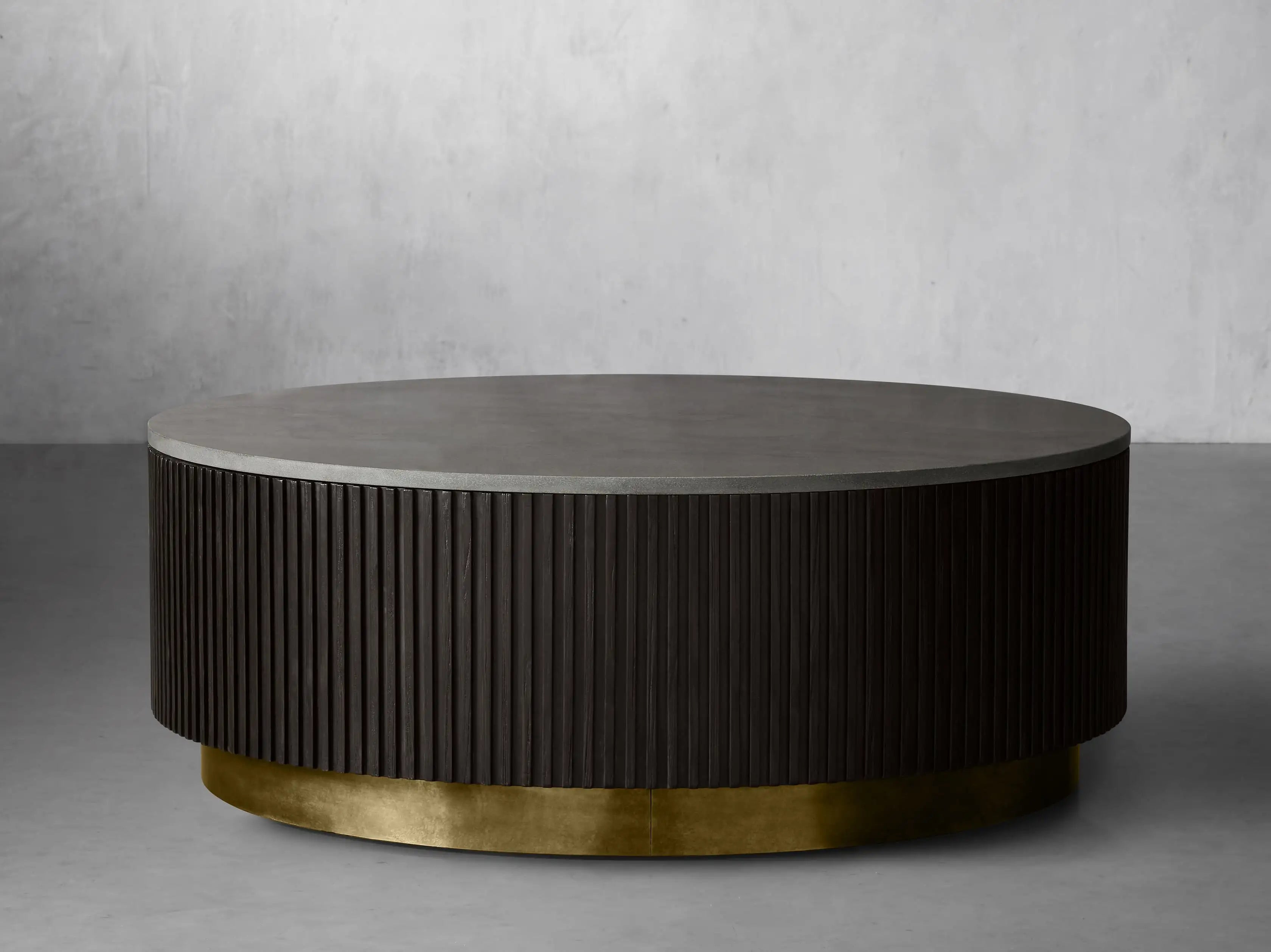 Modern Round Coffee Table - Stylish & Durable Living Room Centerpiece for Home Decor | Perfect for Small Spaces, Apartments & Cozy Gatherings