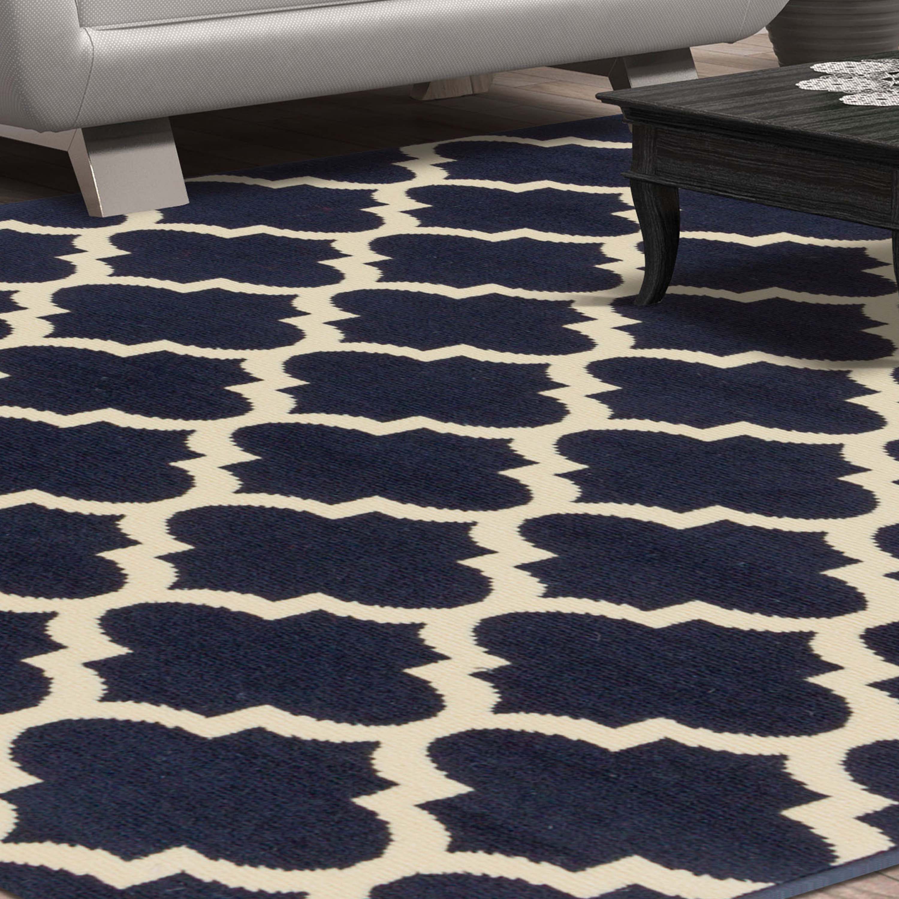 Modern Quatrefoil Geometric Trellis Indoor Area Rug - Non-Slip Soft Living Room Carpet - Perfect for Bedroom, Nursery, Dorm & Home Decor
