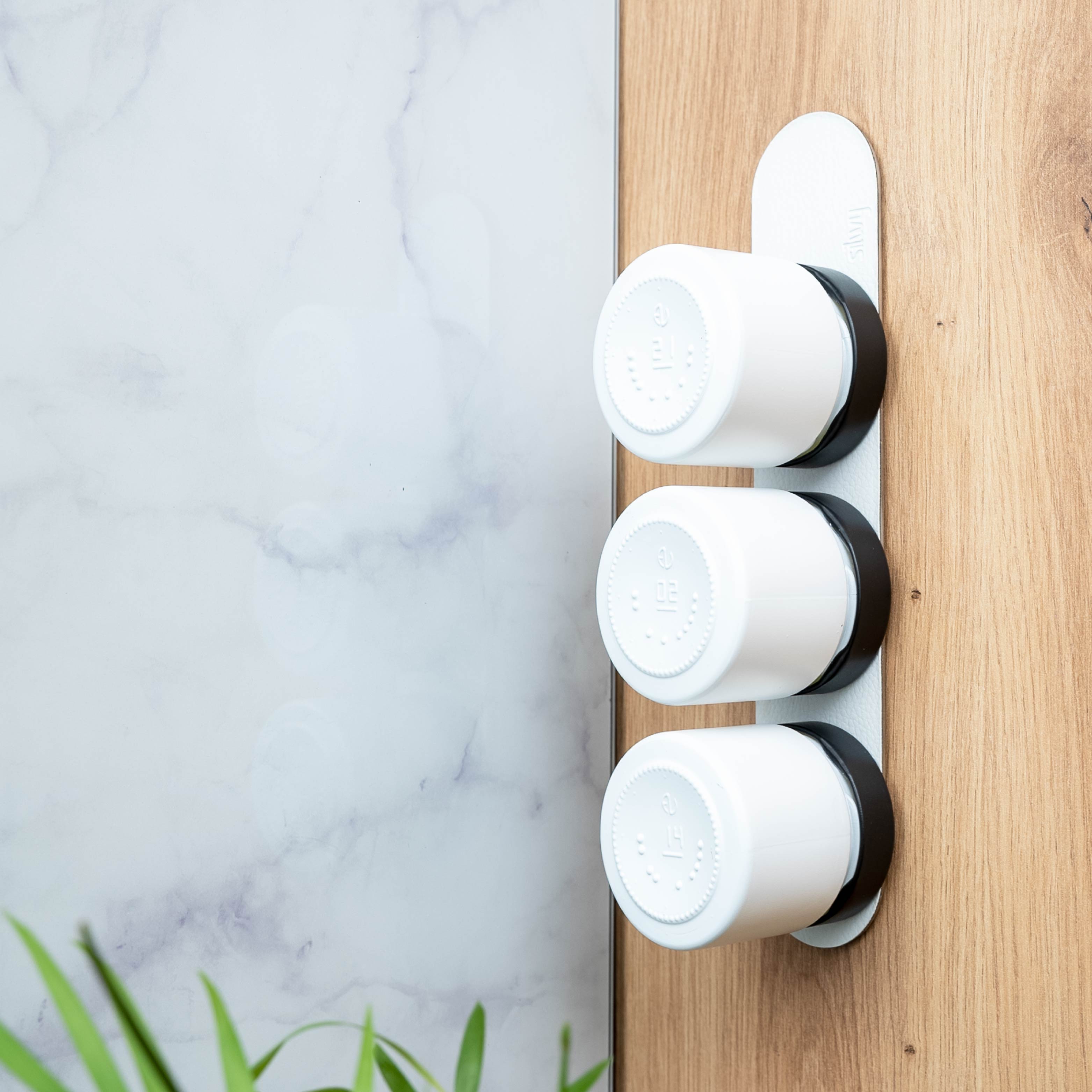 Premium White Magnetic Spice Jars with Rack - 125ml (4.2oz) Glass Containers for Kitchen, Pantry & Spice Organization - Perfect for Home, Restaurant & Office Use