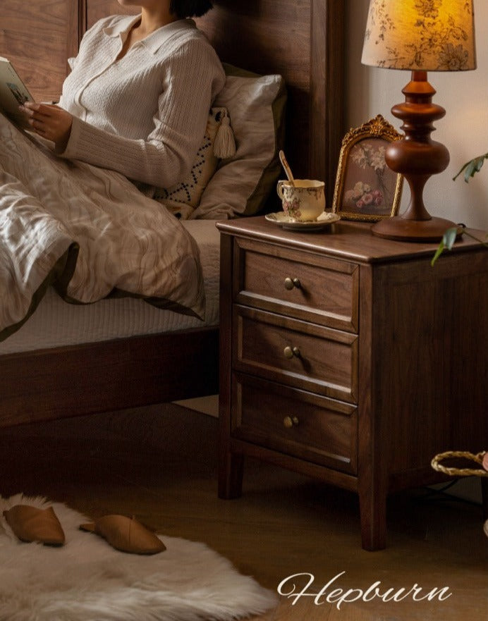 Premium Black Walnut Solid Wood Nightstand - Handcrafted Bedside Table with Drawer for Bedroom, Living Room & Guest Room - Modern & Rustic Home Decor Furniture