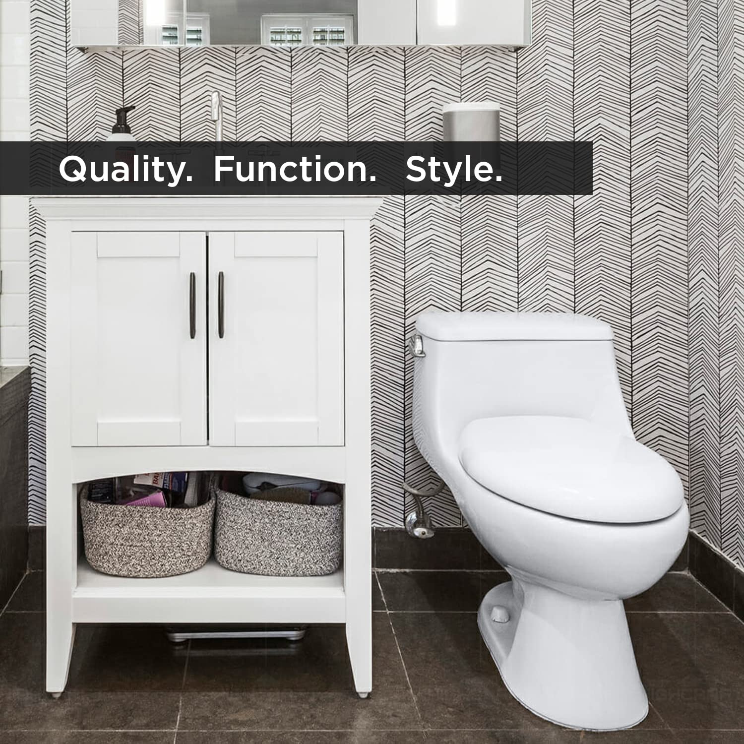 W4TSPE Elongated Plastic Toilet Seat with Slow Close Hinge - Easy to Remove & Install, White - Perfect for Bathroom Upgrade & Home Renovation