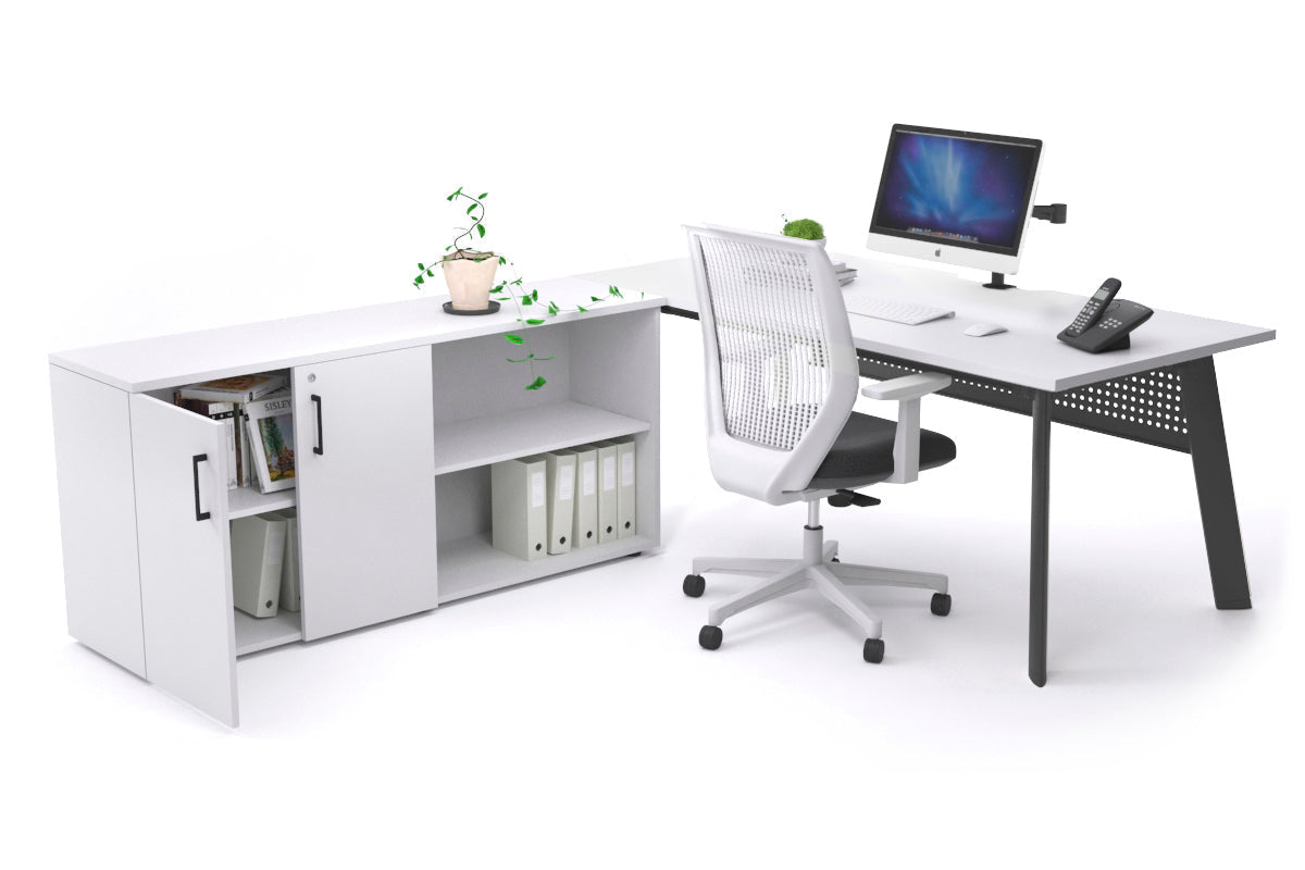 Switch Executive Setting With Uniform Spine Black Frame [1600L x 800W with Cable Scallop] - Premium Office Desk for Modern Workspaces