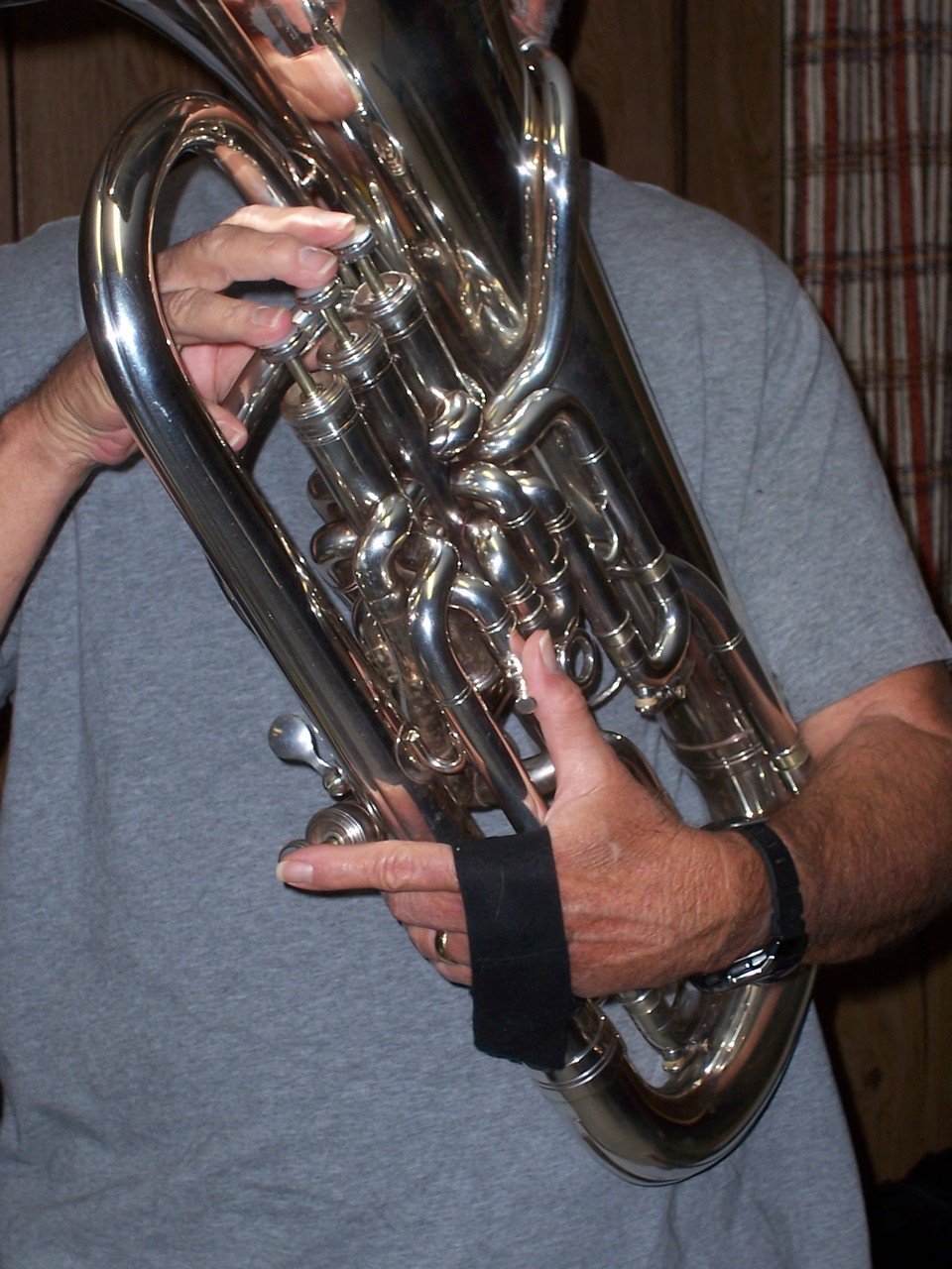 Euphonium Hand Strap - Comfortable & Durable Support for Euphonium Players - Perfect for Marching Band, Concerts & Practice Sessions