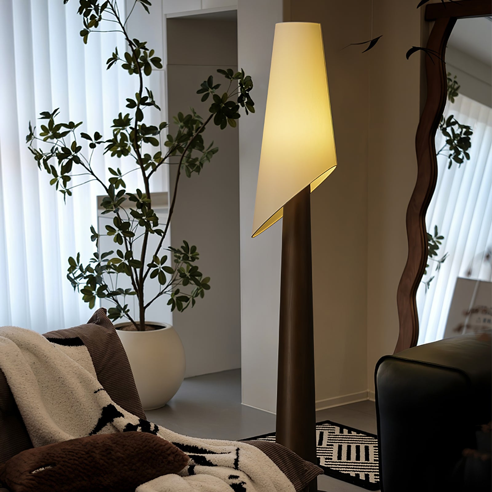 Modern American Flag Floor Lamp - Patriotic LED Standing Light for Living Room, Bedroom & Office - Adjustable Brightness & Energy Efficient - Perfect for Home Decor, Parties & Holidays