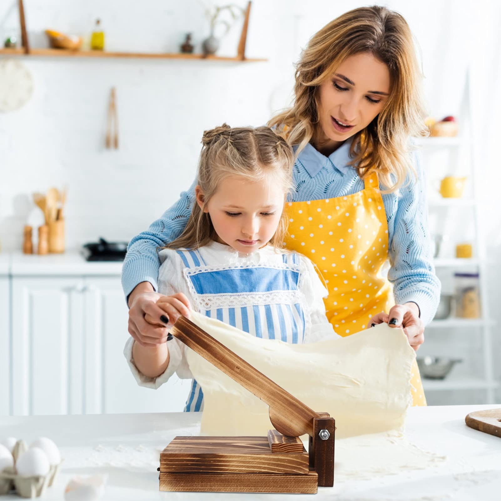 Premium Wooden Dumpling Press & Tortilla Maker - Square Dumpling Mold for Empanadas, Ravioli, Pie Crusts & Wrappers - Handcrafted Kitchen Tool for Perfect Homemade Pastry Dough (Ideal for Asian Cuisine, Mexican Dishes & Italian Cooking)