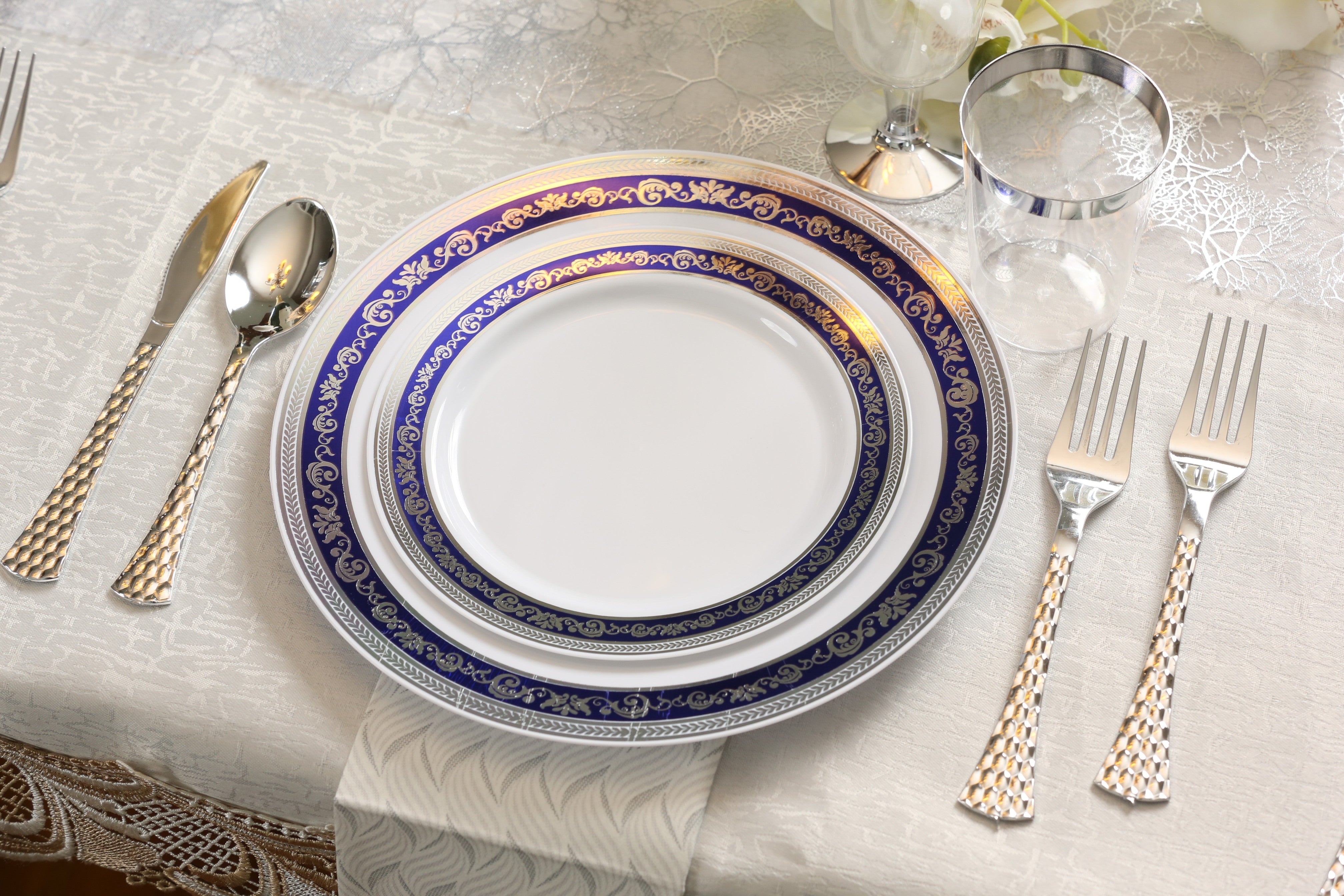 Royal Blue and Silver Round Plastic Plates - Elegant Disposable Dinnerware for Parties, Weddings, and Special Events