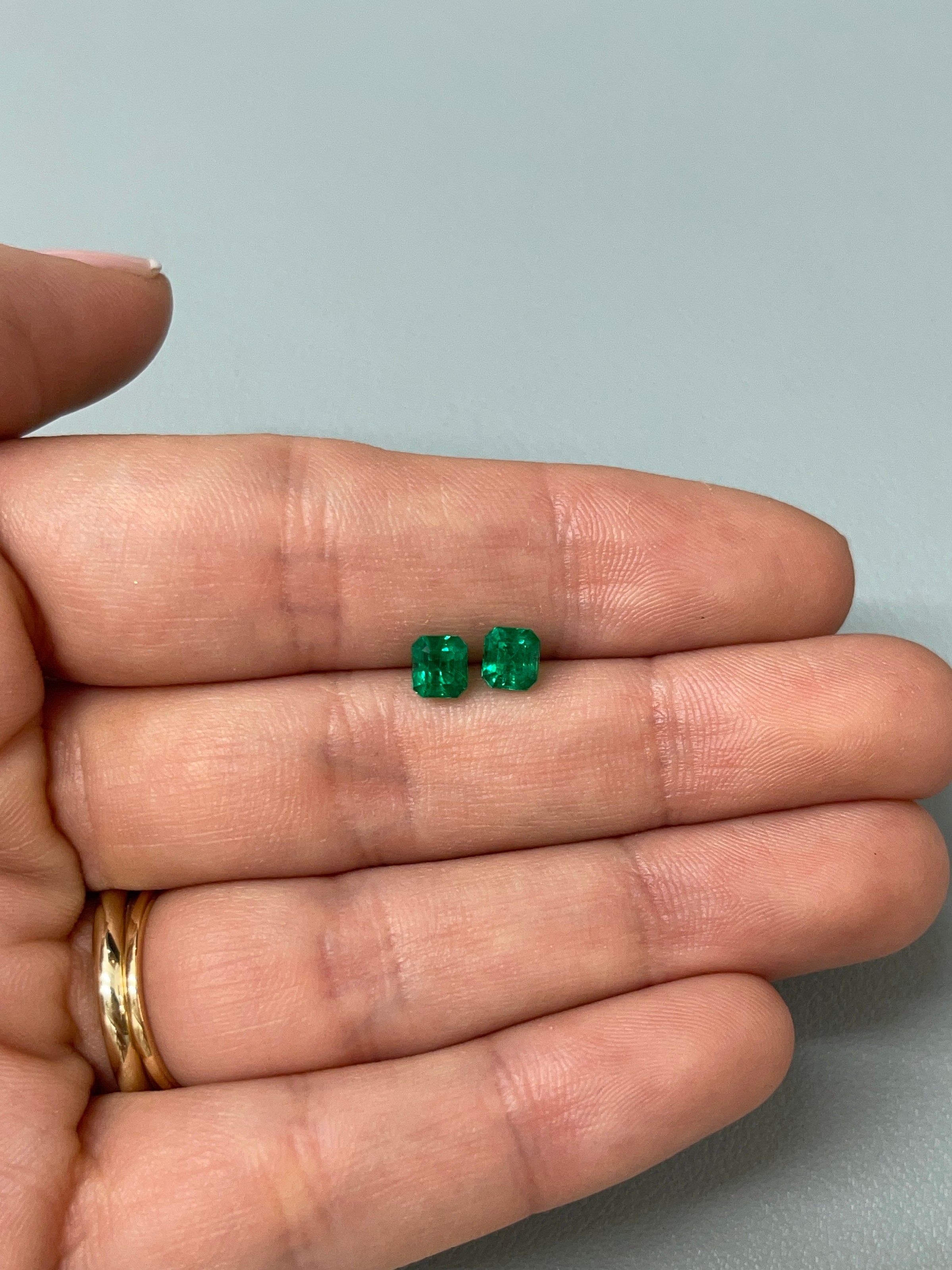1.26tcw 5x4.5mm AAA+ Muzo Green Colombian Loose Emeralds - Asscher Cut Gemstones for Jewelry Making, Engagement Rings & Luxury Gifts