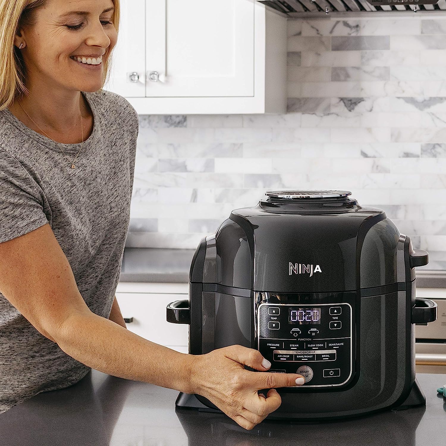 **Ninja OP300 6.5-Quart Pressure Cooker with Crisper Lid - Fast & Safe Electric Multi-Cooker for Soups, Stews & Air Frying - Perfect for Busy Families & Meal Prep**