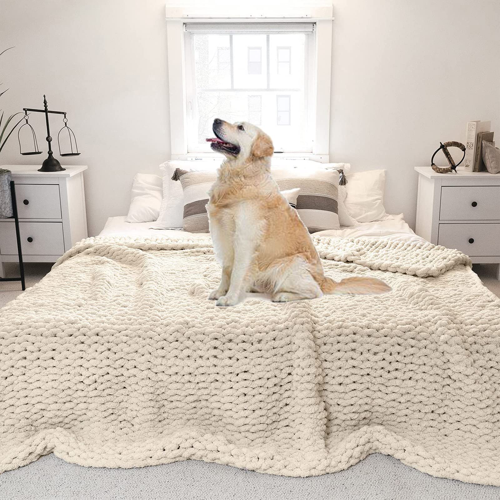 XYXH Chunky Knit Blanket Chenille Throw - Large Soft Weighted Blanket (59x79 Inches) - Super Warm & Cozy Machine Washable for Sofa, Bed, or Couch - Perfect for Winter Nights, Movie Time, and Relaxation