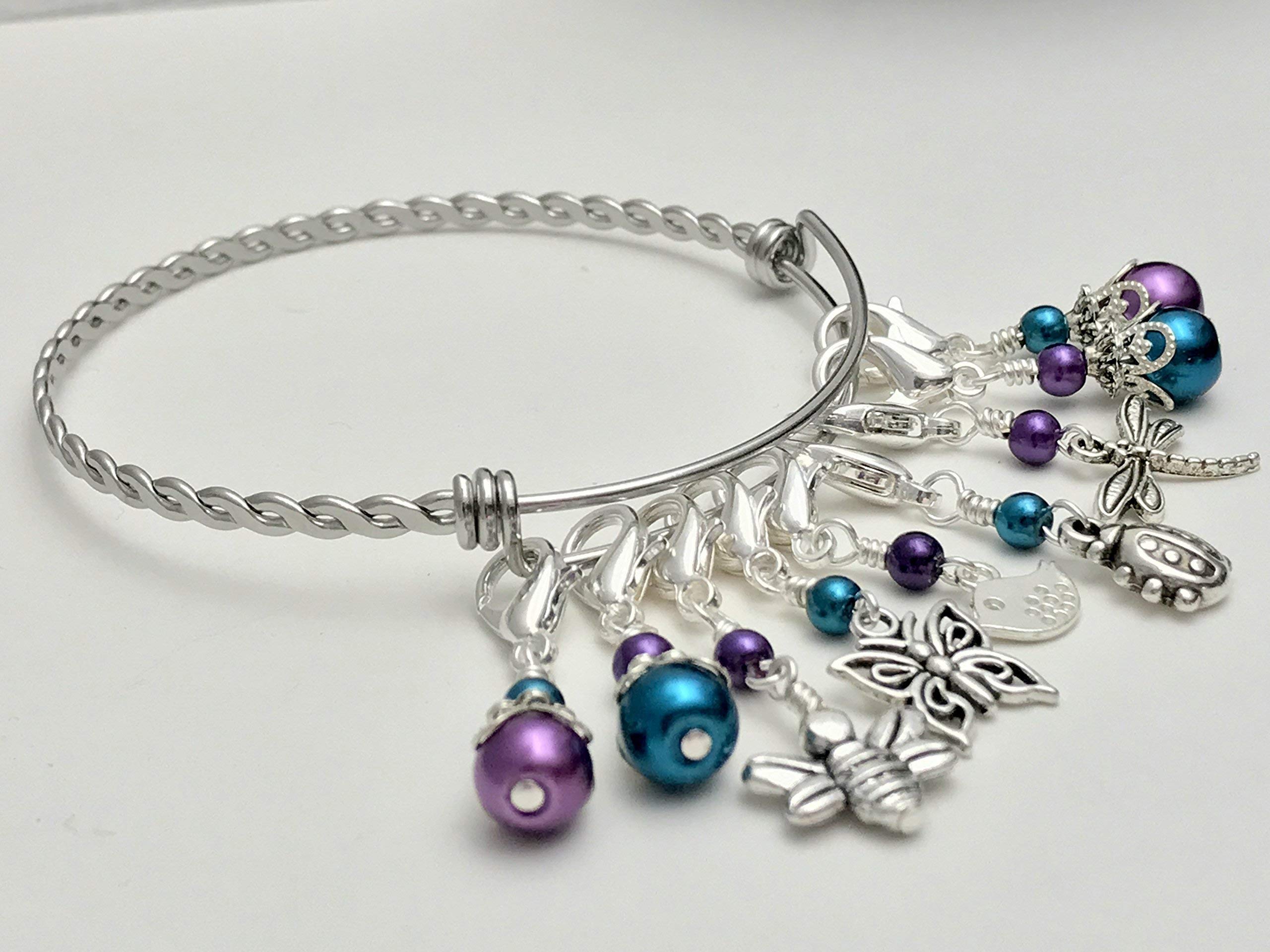 9-Piece Stitch Marker Charm Bracelet for Knitting & Crochet - Summer Friends Design | Perfect for Yarn Crafts, DIY Projects & Gift Giving