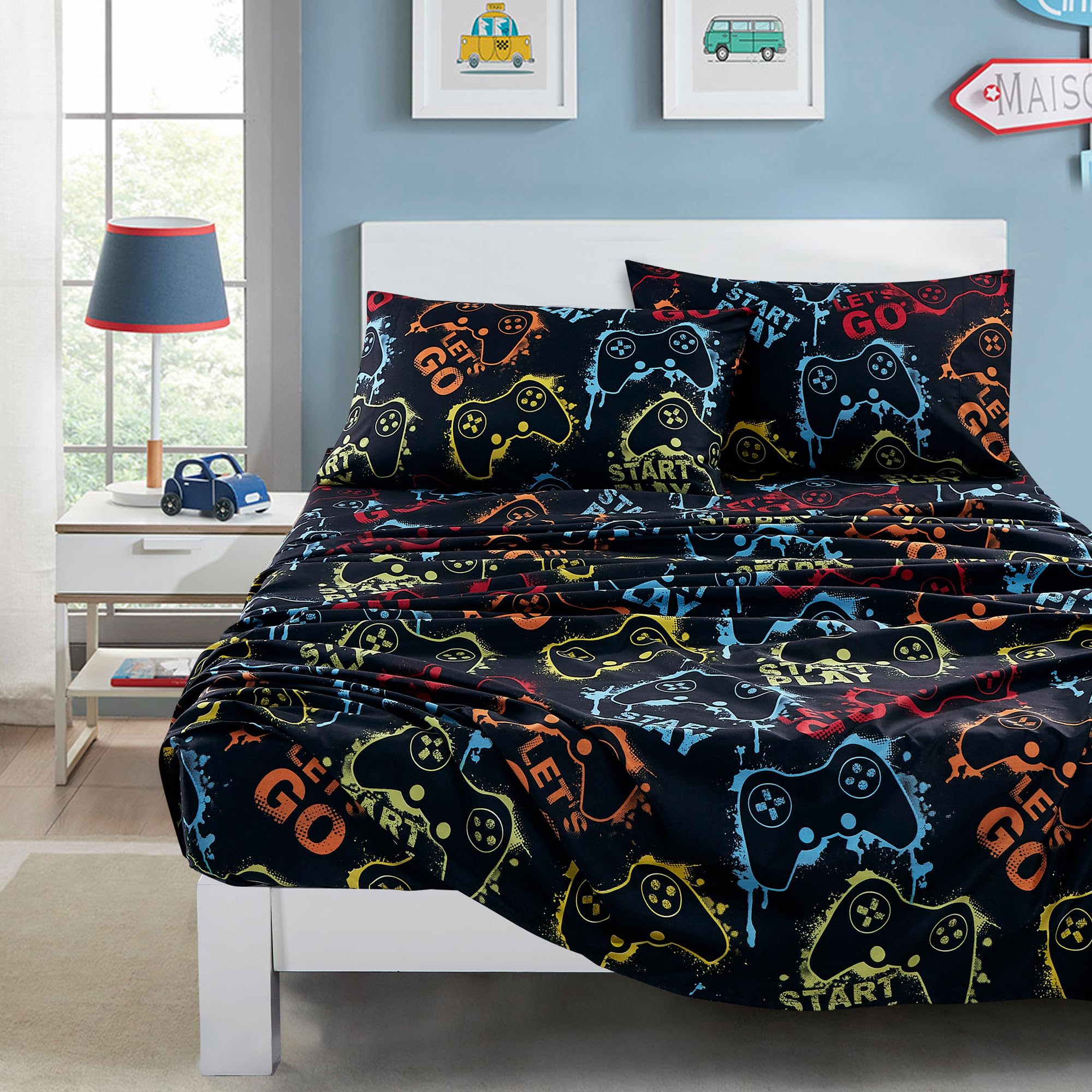 Chezmoi Collection 3-Piece Kids & Teens Gamer Bed Sheet Set - Soft Microfiber Video Game Controller Design, Vibrant Colors, Twin XL Size | Perfect for Gaming Rooms, Sleepovers & Fun Bedroom Decor