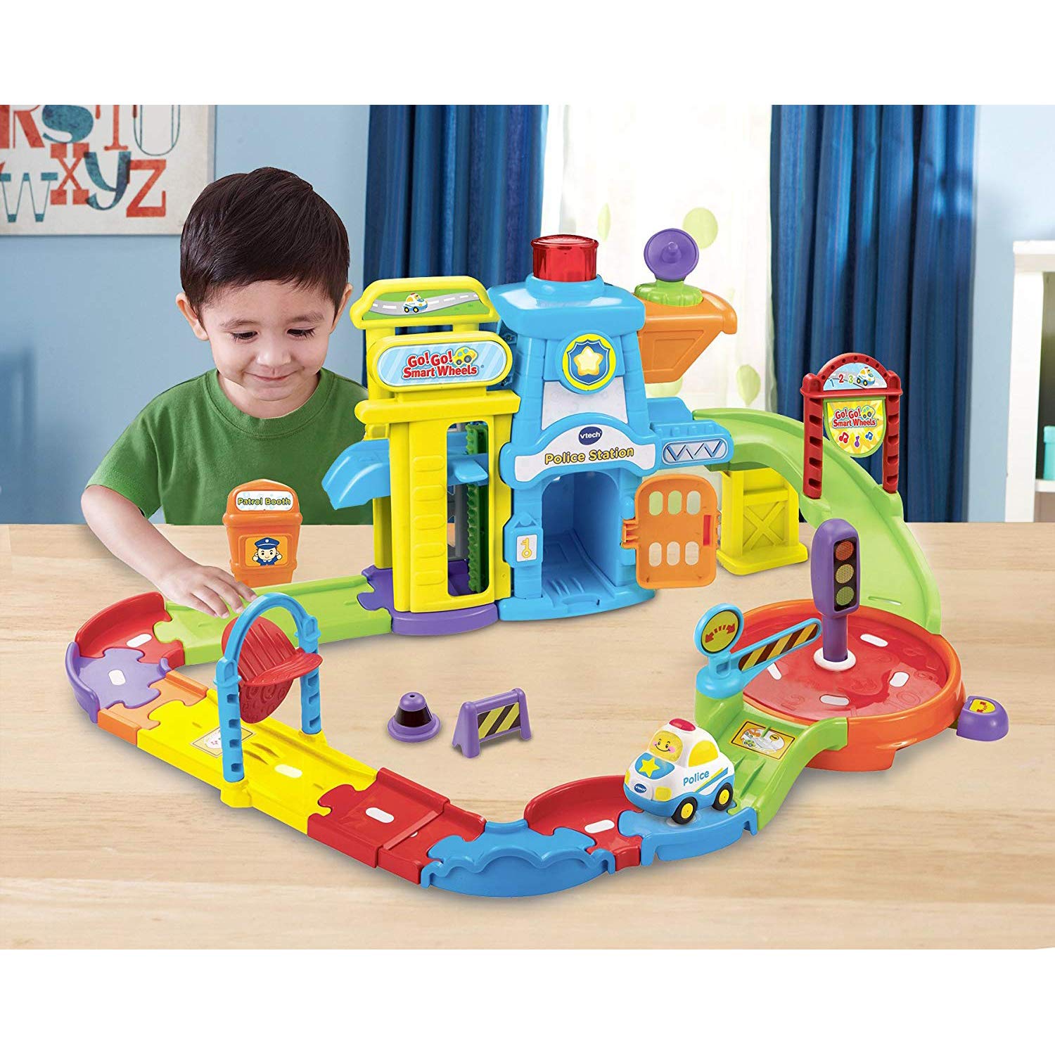 VTech Go! Go! Smart Wheels Police Station Playset - Interactive Learning Toy for Toddlers & Kids Ages 1-5 Years | Pretend Play, Early Education & STEM Development | Perfect for Home, Classroom & Birthday Gifts