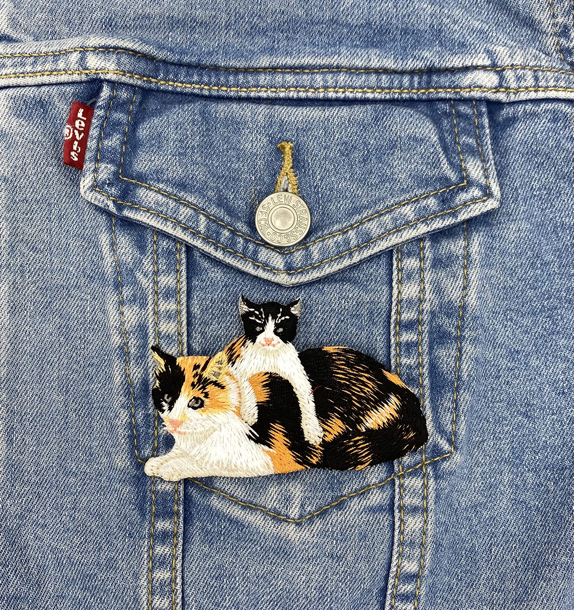 Calico Cat Embroidered Iron-On Patch for Mother & Kitten - Cute Pet Applique for Clothing, Bags & DIY Crafts