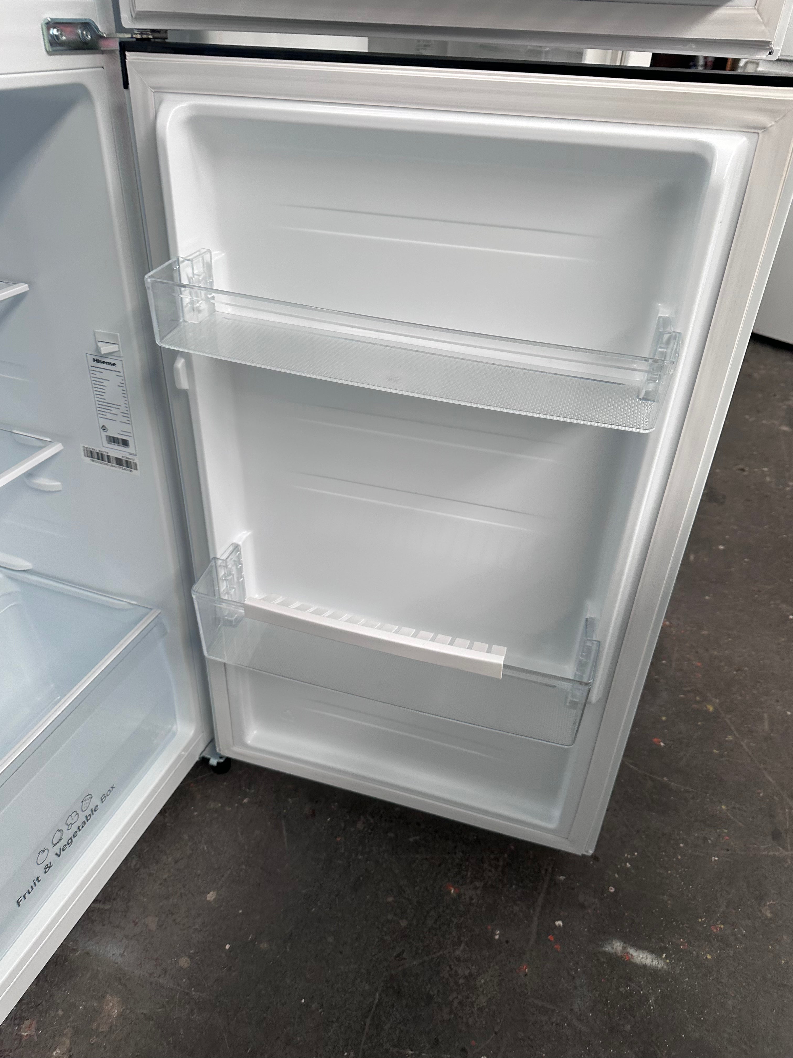 Hisense 205L Top Mount Refrigerator - Energy Efficient, Compact Freezer, Adjustable Shelves [Certified Refurbished] - Perfect for Dorms, Apartments & Small Kitchens