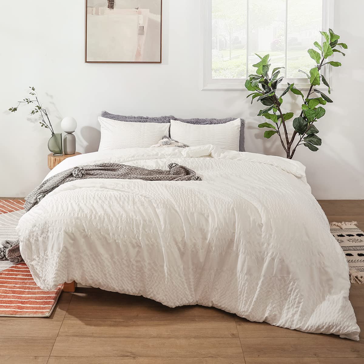 DuShow 3-Piece Seersucker Comforter Set Queen Size - Soft Striped Lightweight Down Alternative Bedding for All Seasons | Includes Comforter & 2 Pillowcases | Perfect for Guest Rooms, Master Bedrooms & Vacation Homes