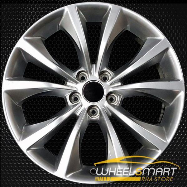 18 Inch Chrysler 200 Wheel Rim ALY02516 (2015-2017) - OEM Hypersilver Finish 1WM46DD5AA - Perfect for Replacement & Custom Upgrades