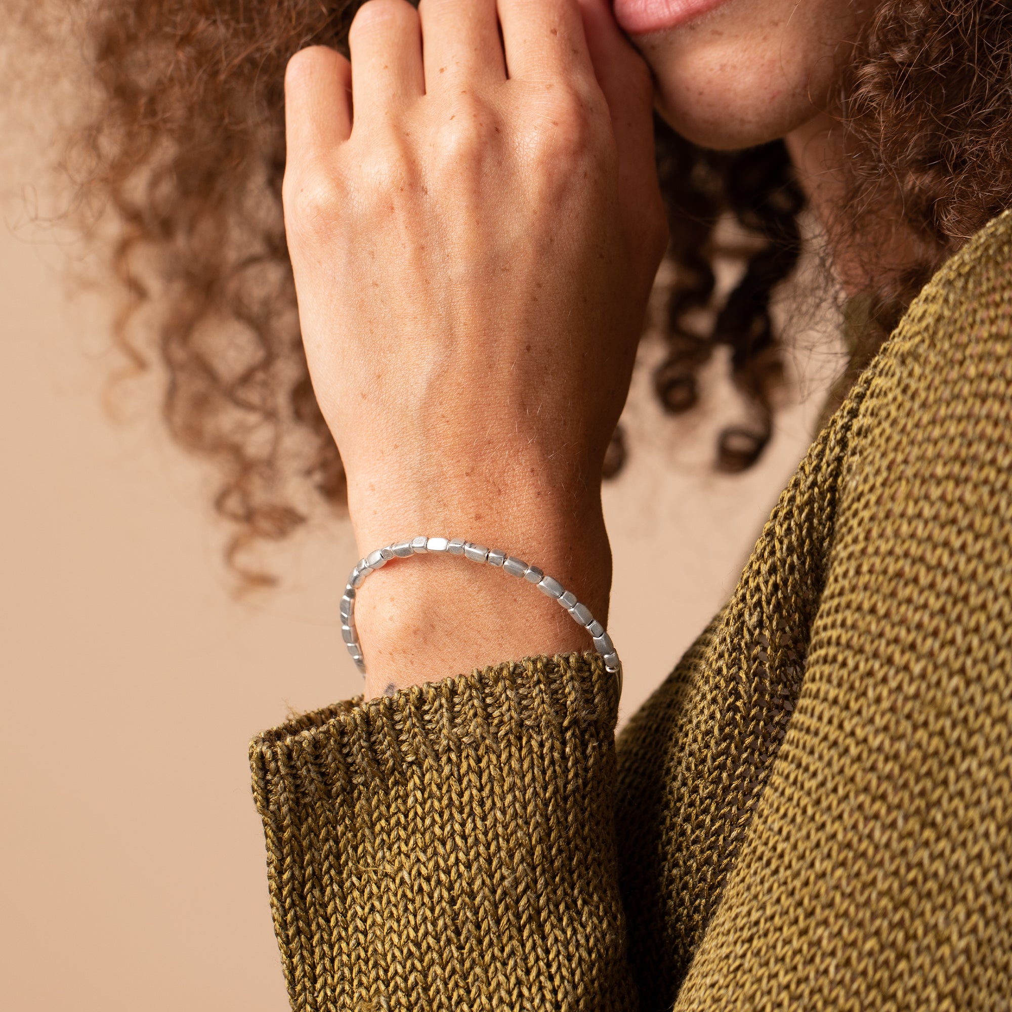 Elegant Metal Beaded Bangle Bracelet for Women - Fashion Jewelry Gift for Party, Wedding & Everyday Wear
