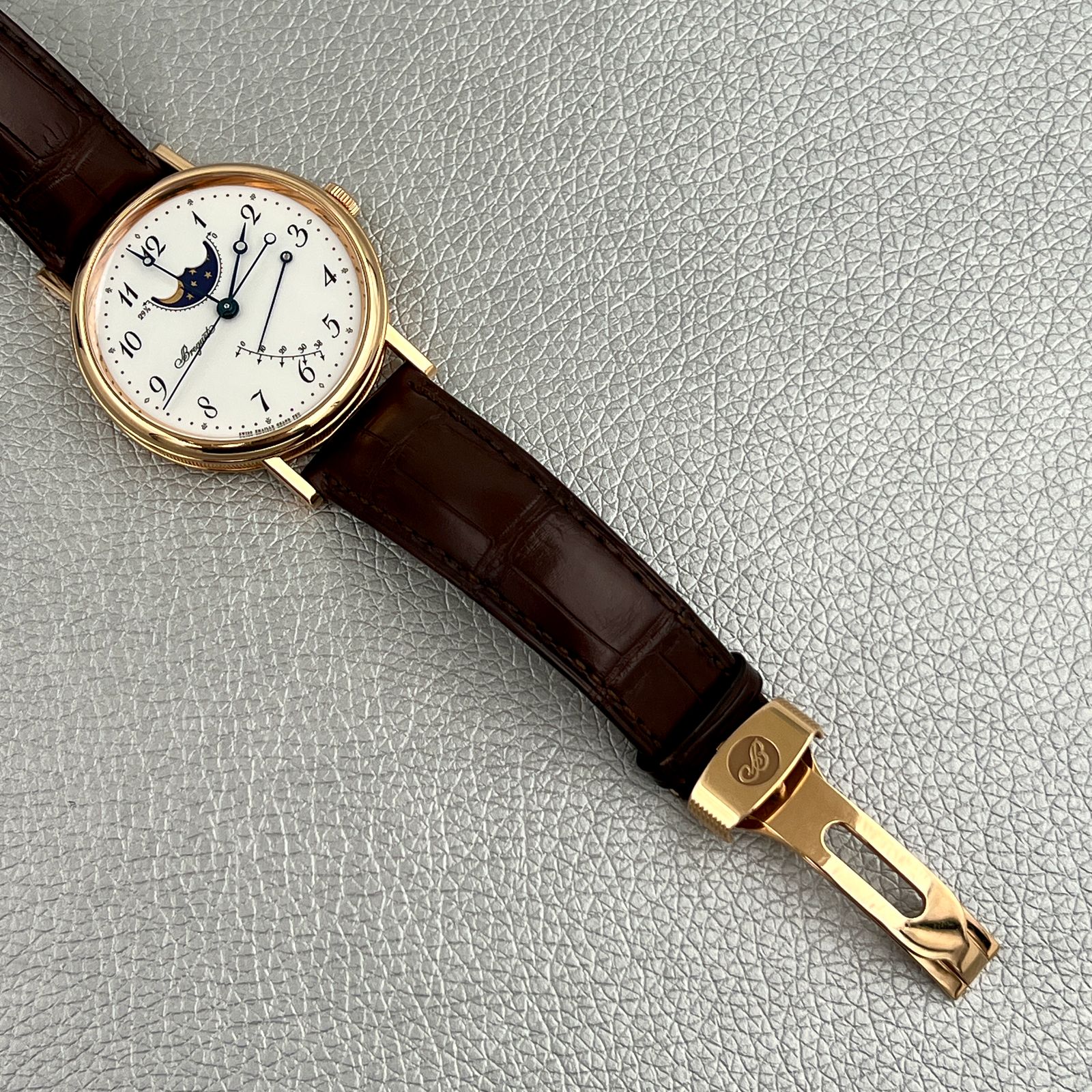 Breguet Classique Moonphase Power Reserve 18K Rose Gold Men's Luxury Watch - Perfect for Formal Events & Business Occasions