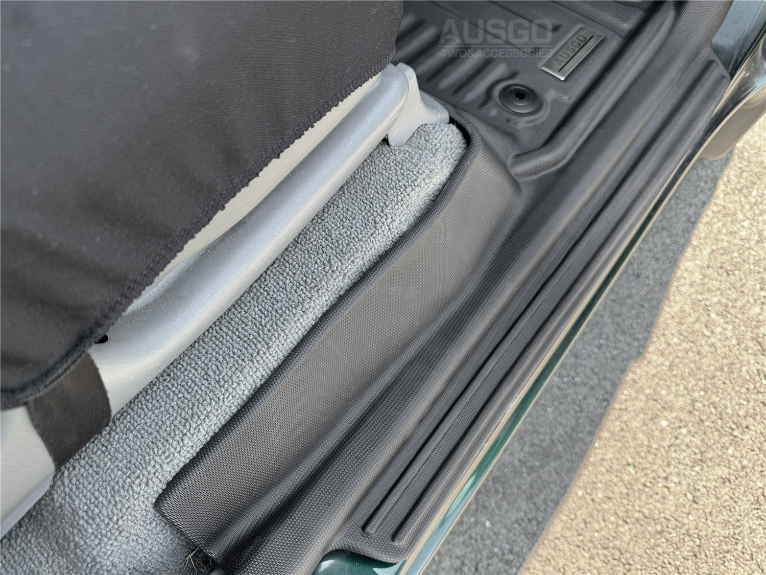 5D Custom Fit Car Floor Mats for Lexus LX470 LX Series (1998-2007) - Waterproof & Durable All-Weather Protection for SUV Interior Accessories | Perfect for Off-Road, Daily Commute & Family Road Trips