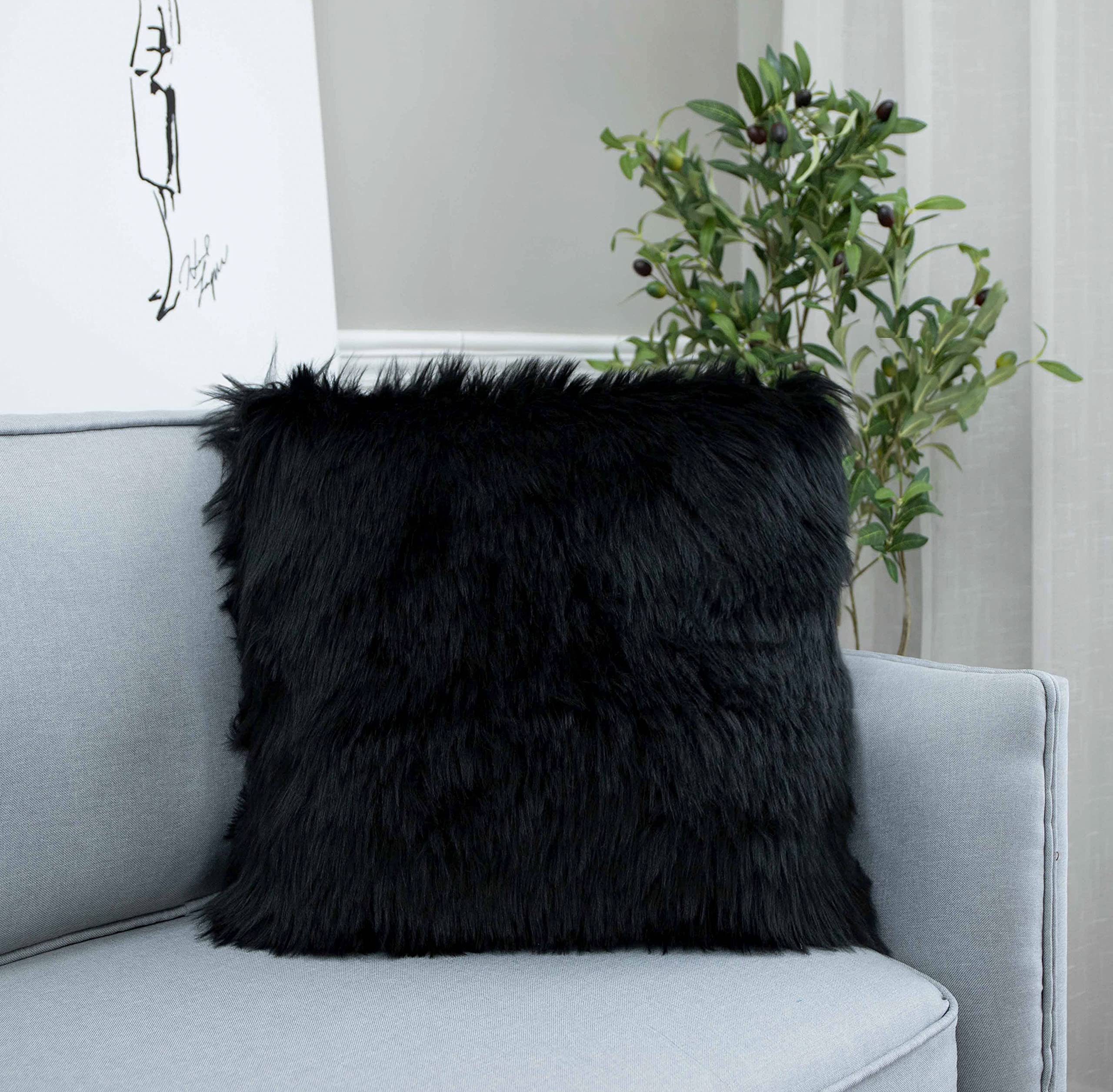 LIGICKY Luxury Soft Faux Fur Throw Pillow Cover 20x20 Inches - Decorative Square Plush Cushion Case for Sofa, Couch & Bed - Black - Perfect for Living Room, Bedroom & Home Decor