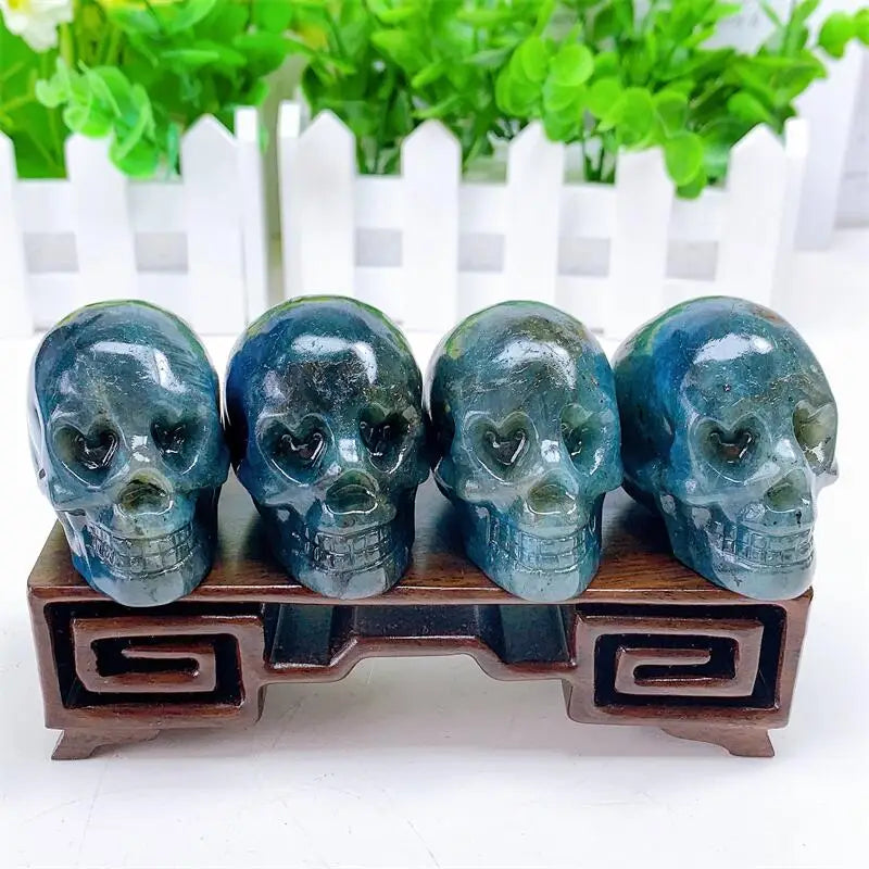 Hand Carved Natural Labradorite Crystal Skull Statue - Reiki Healing Stone, Heart & Eye Design - Perfect for Halloween Decor, Meditation & Spiritual Gifts (1 Piece)