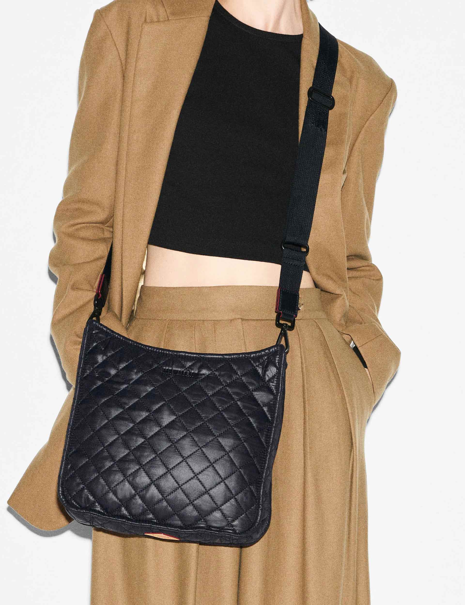Metro Box Crossbody Bag for Women - Stylish Black Leather Shoulder Bag - Perfect for Travel, Work & Everyday Use