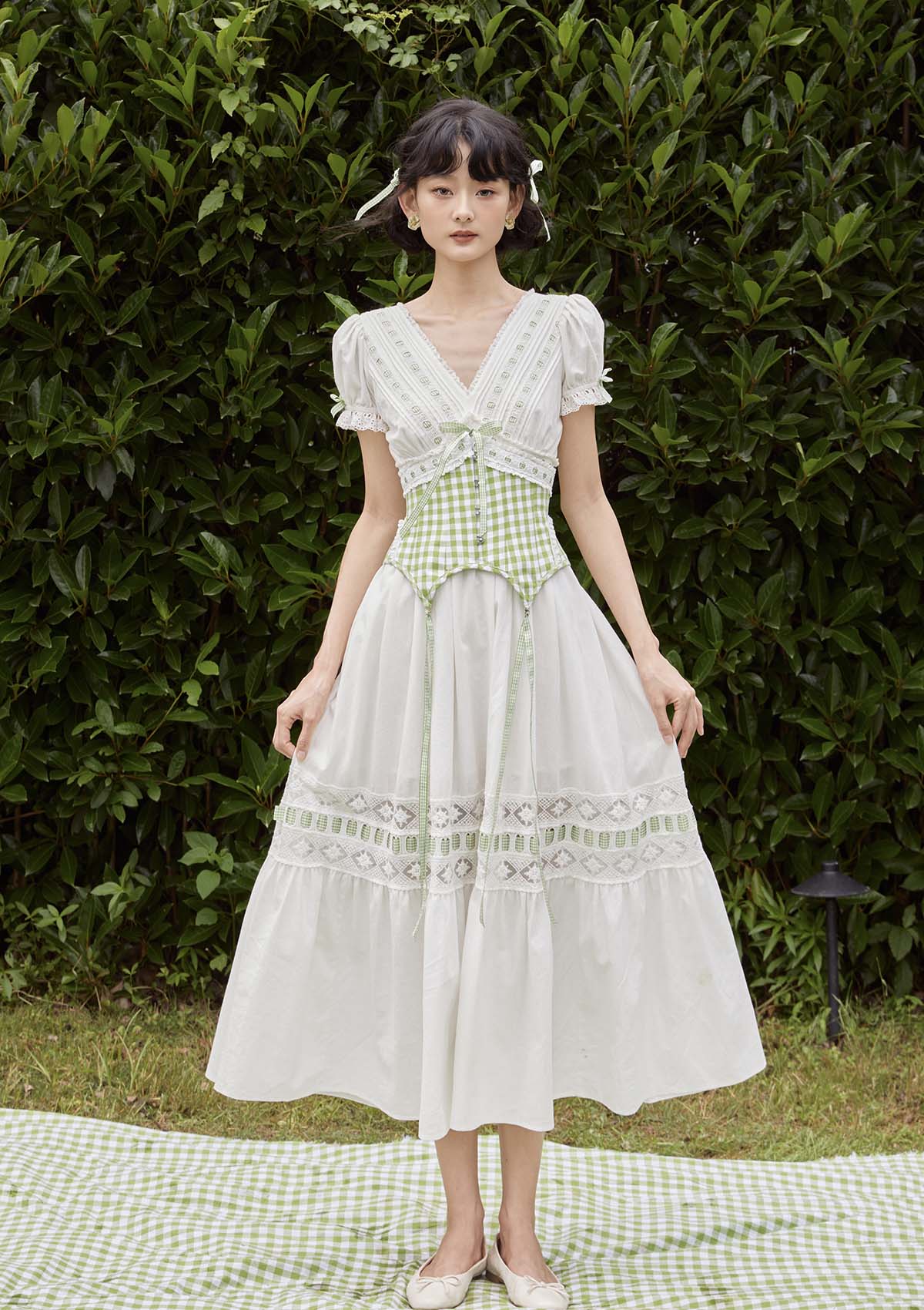 Stylish Green Apple Paradise Dress for Women - Perfect for Summer Outfits, Beach Vacations & Casual Wear