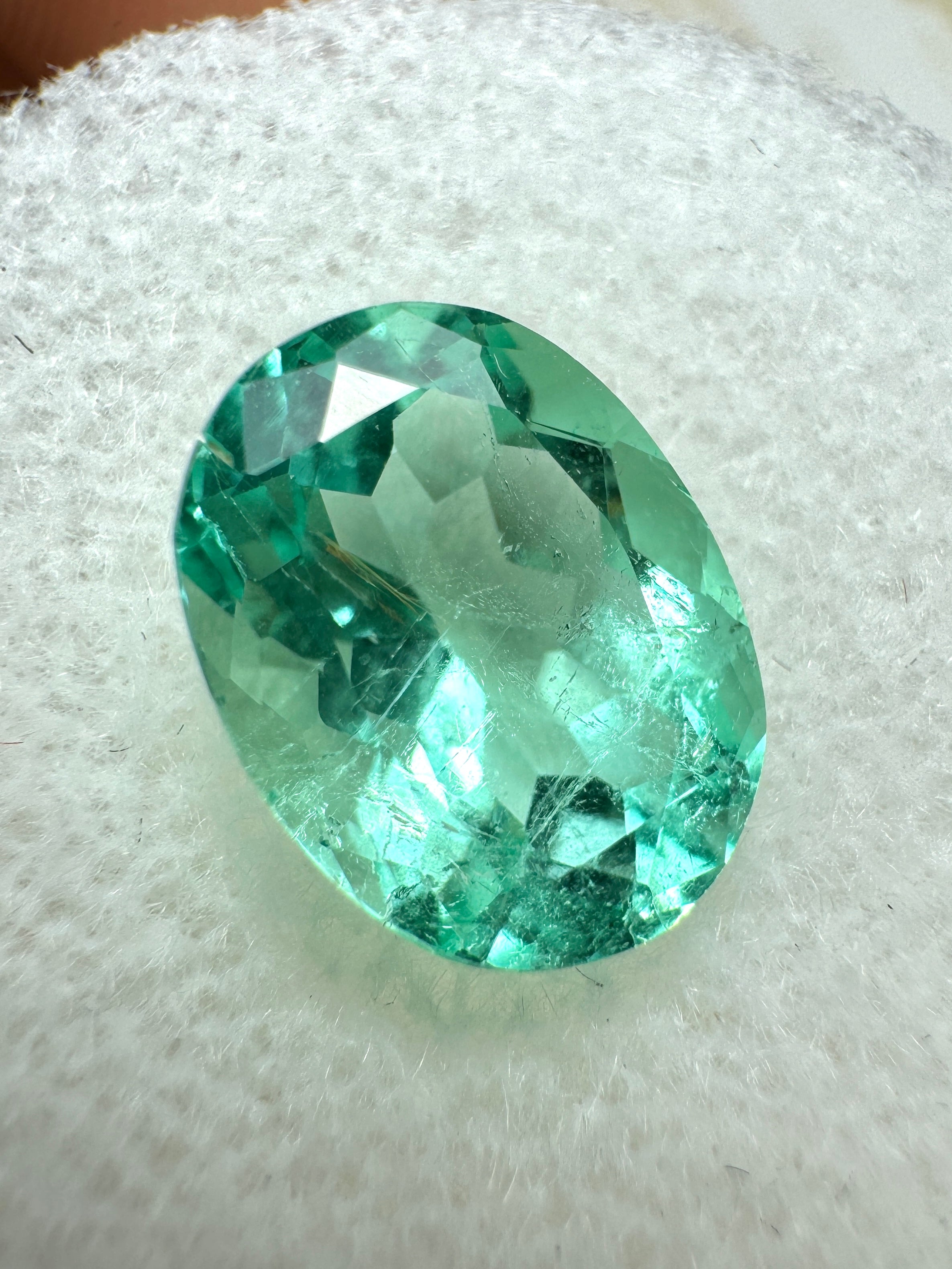 2.81 Carat VVS Seafoam Green Loose Colombian Emerald Oval Cut Gemstone - Perfect for Engagement Rings, Fine Jewelry & Collector's Pieces